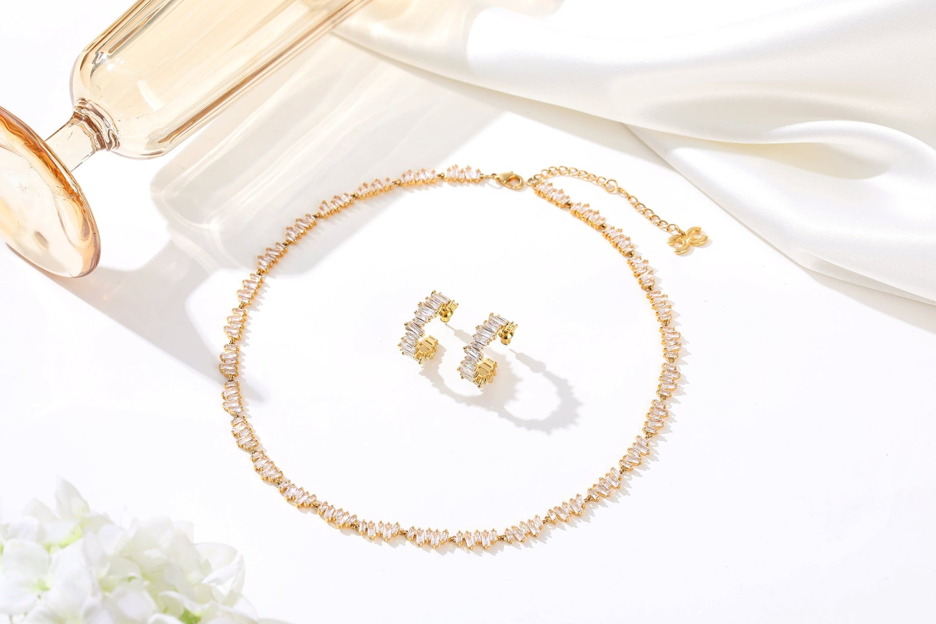 T Shape Zirconia Necklace