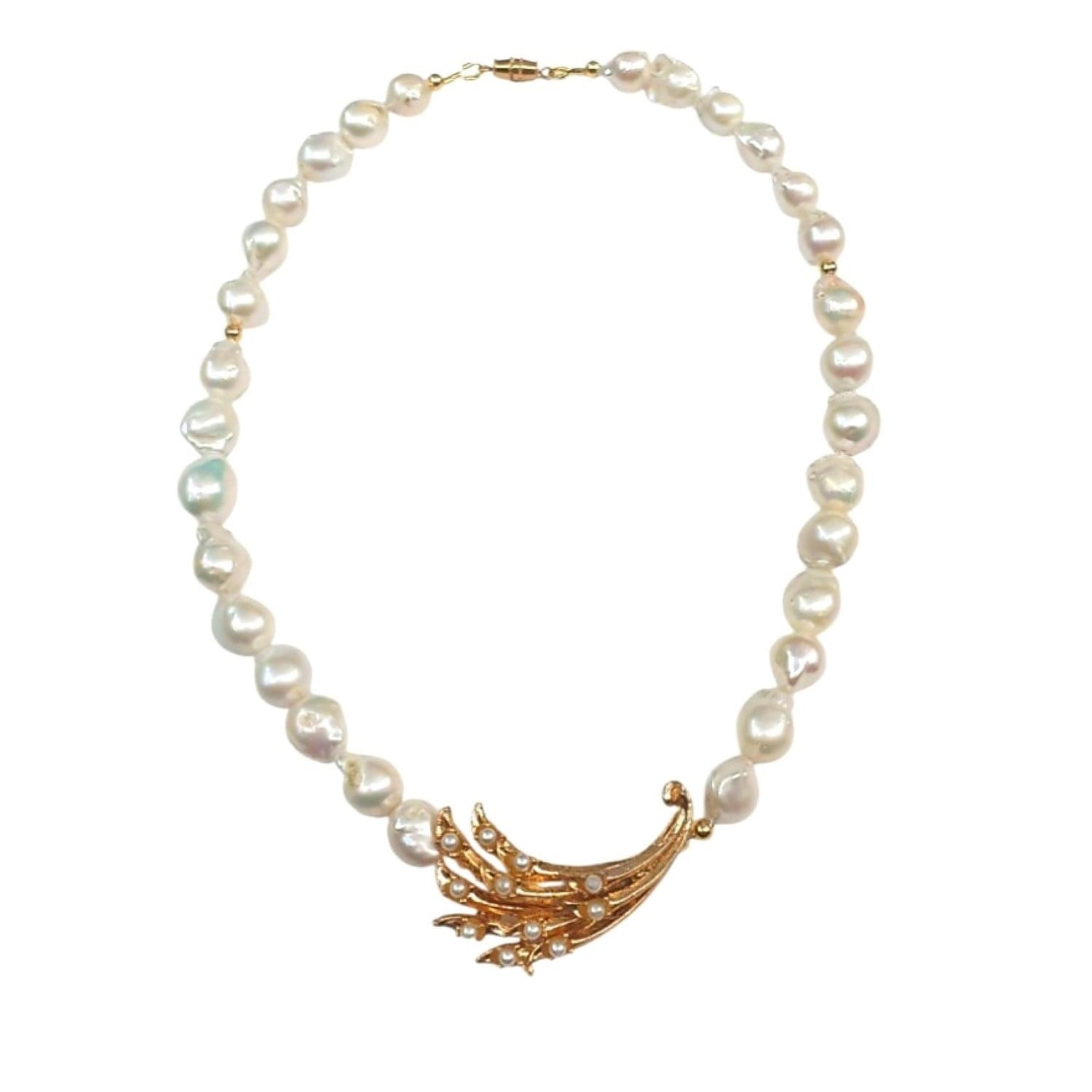 Pearl Necklace With Antique Sea-Inspired Brooch