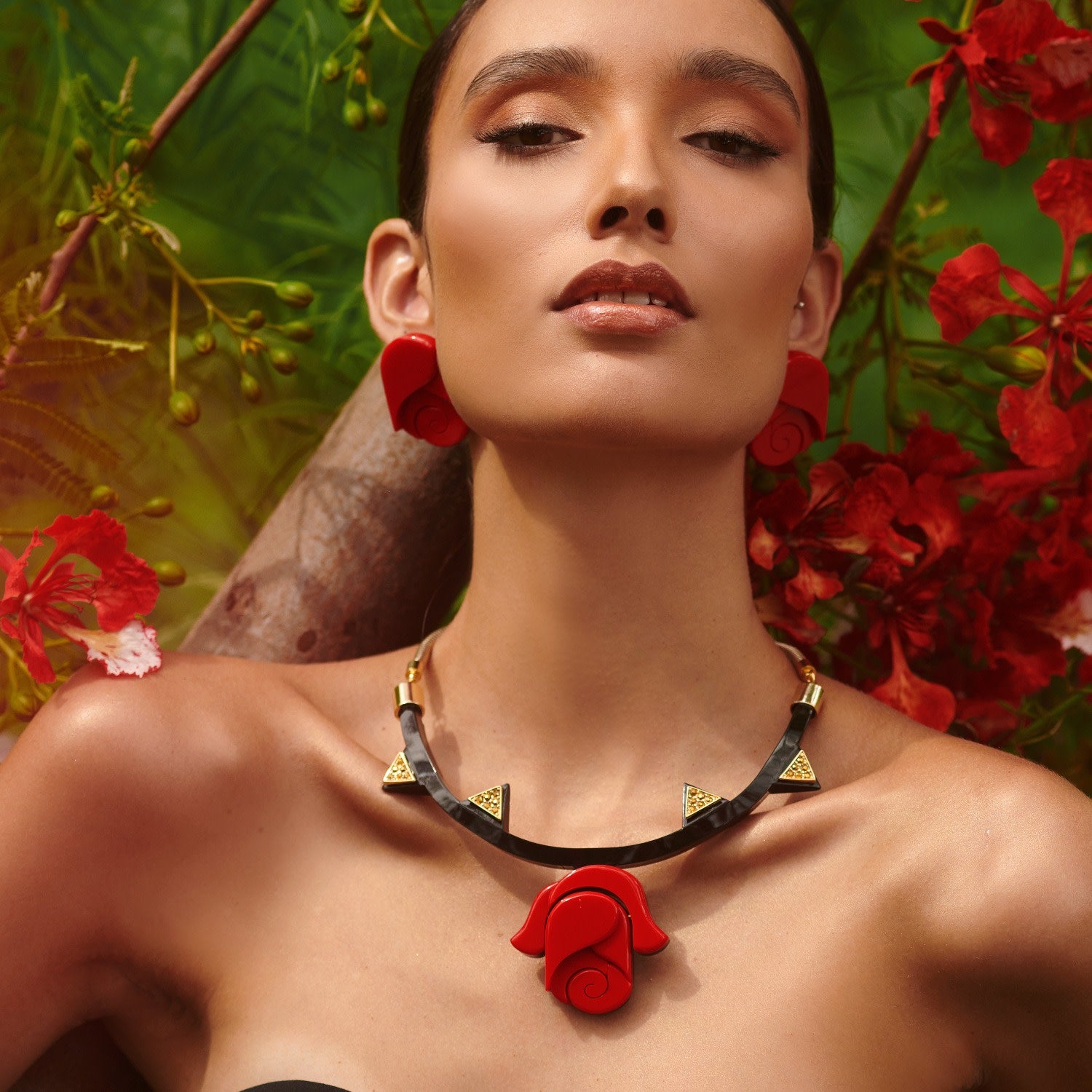 Handmade Acrylic Necklace Chocker Rose - Kahki