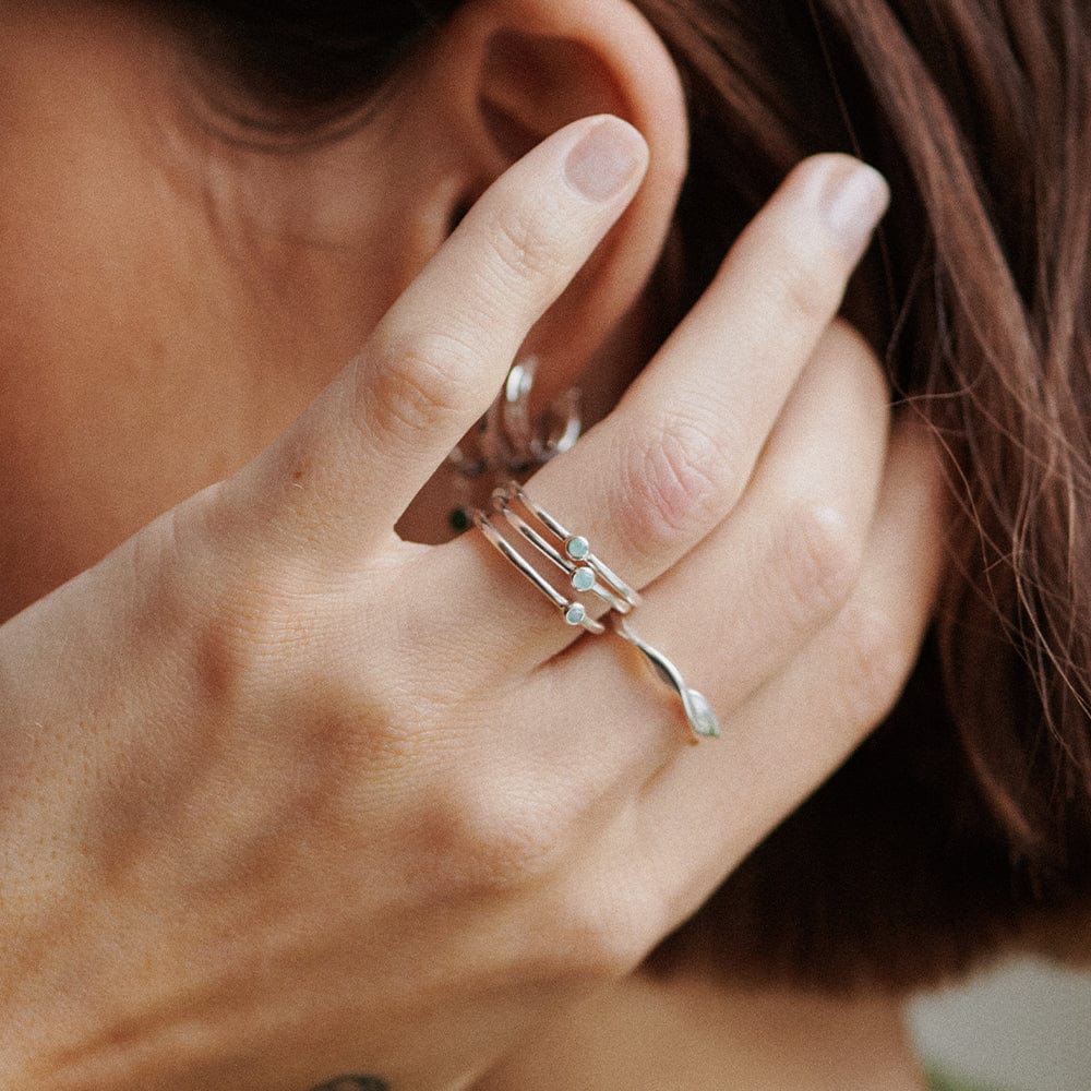healing-stone-ring-sterling-silver-daisy-london