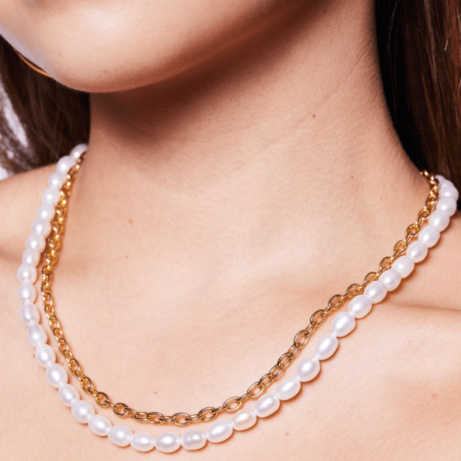Heradi Wave Gold Pearl Necklace
