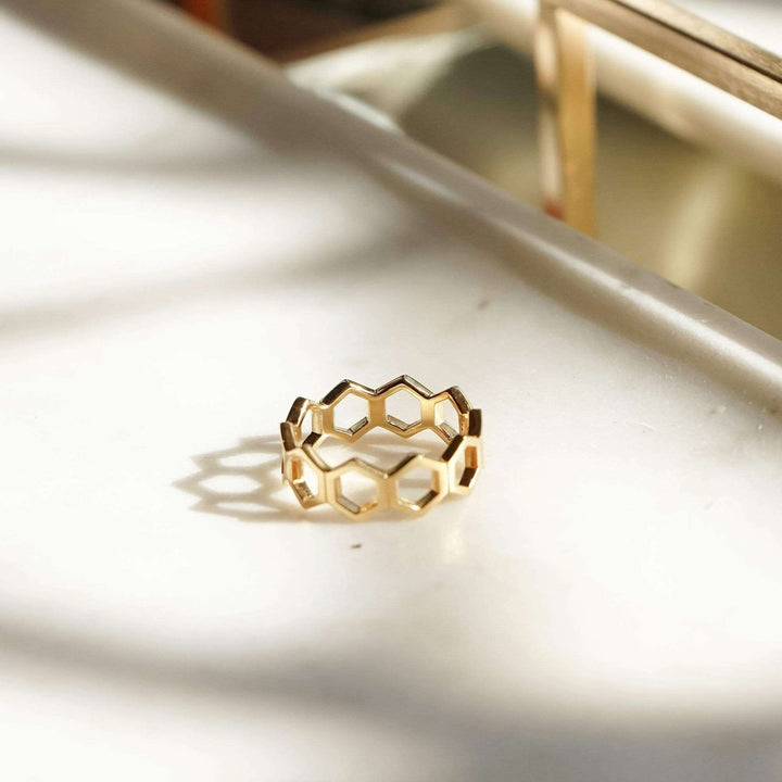 open-hexagon-band-ring-18ct-gold-plated-daisy-london