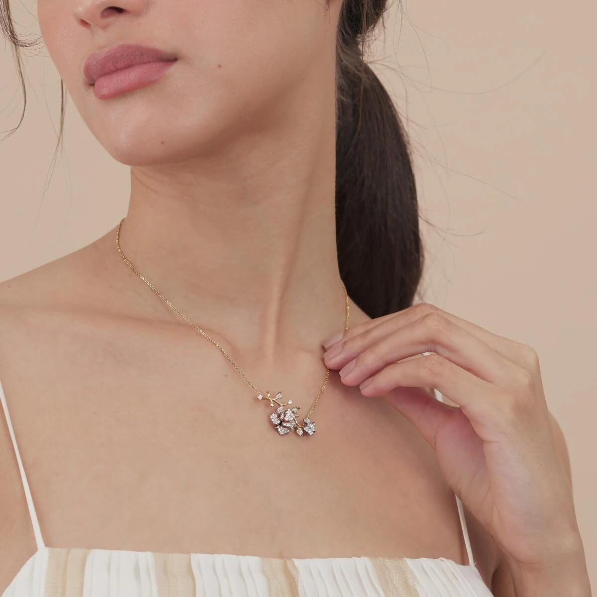 symphony-18k-multi-coloured-gold-diamond-necklace