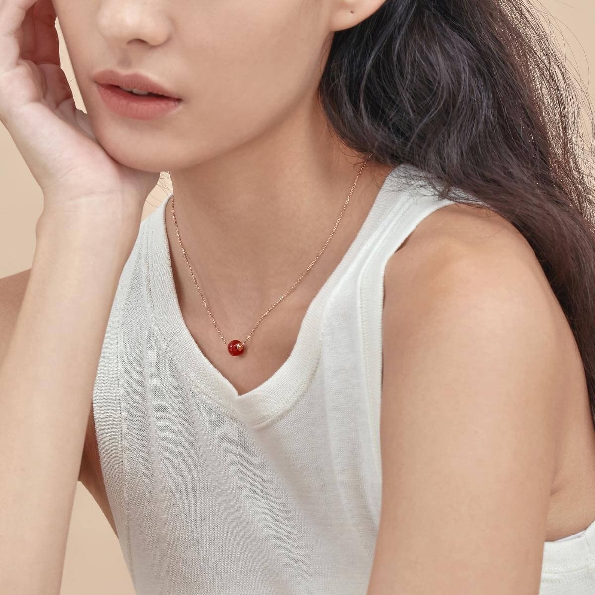 cosmos-18k-rose-gold-chalcedony-necklace