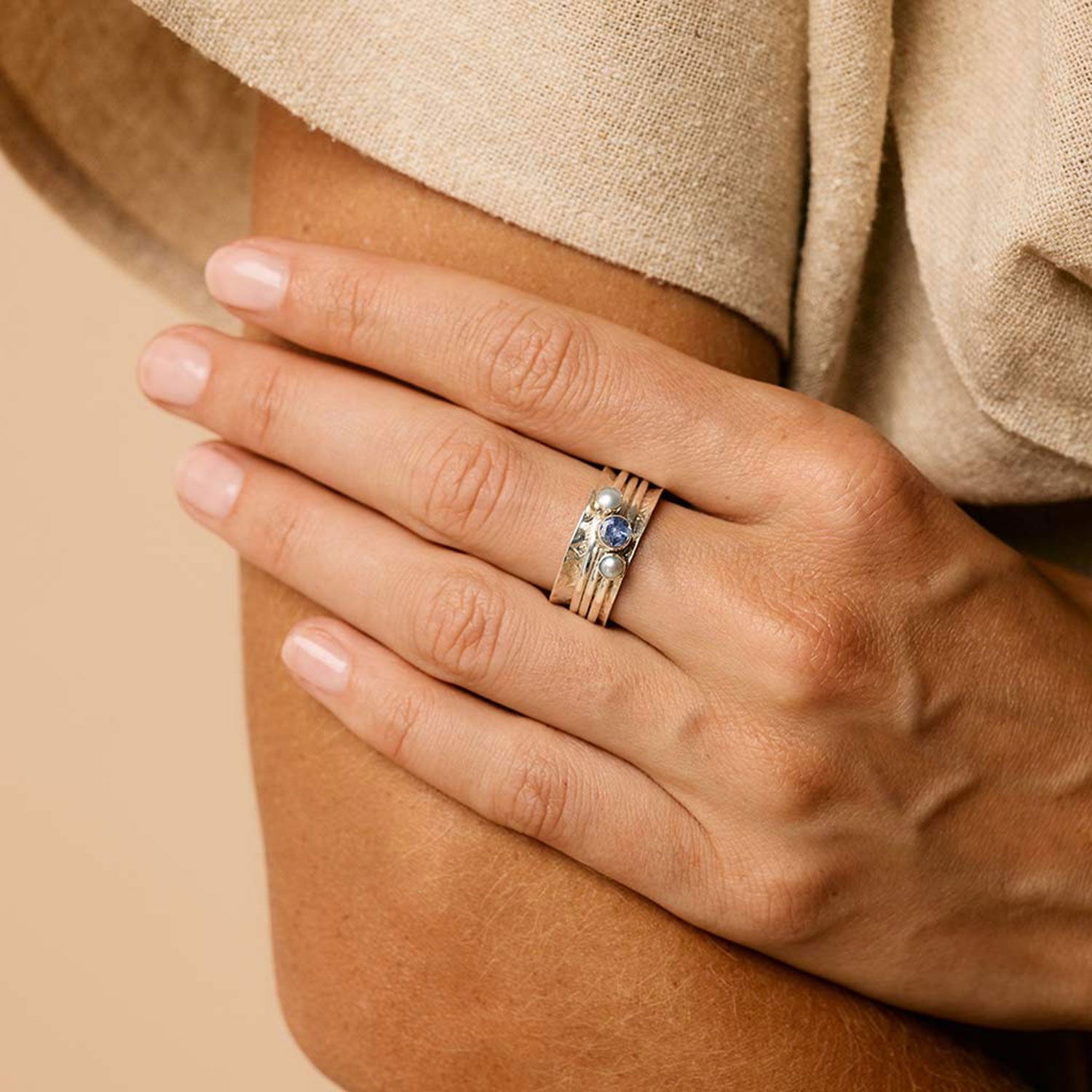 Holi Tranquility Silver Spinning Ring - Tanzanite & Pearl