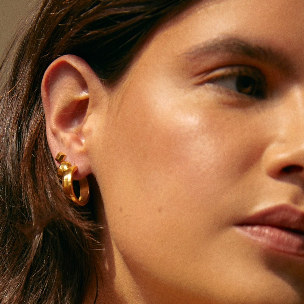 LUXE Bevelled Edge Mid-Sized Hoop Earrings - Gold