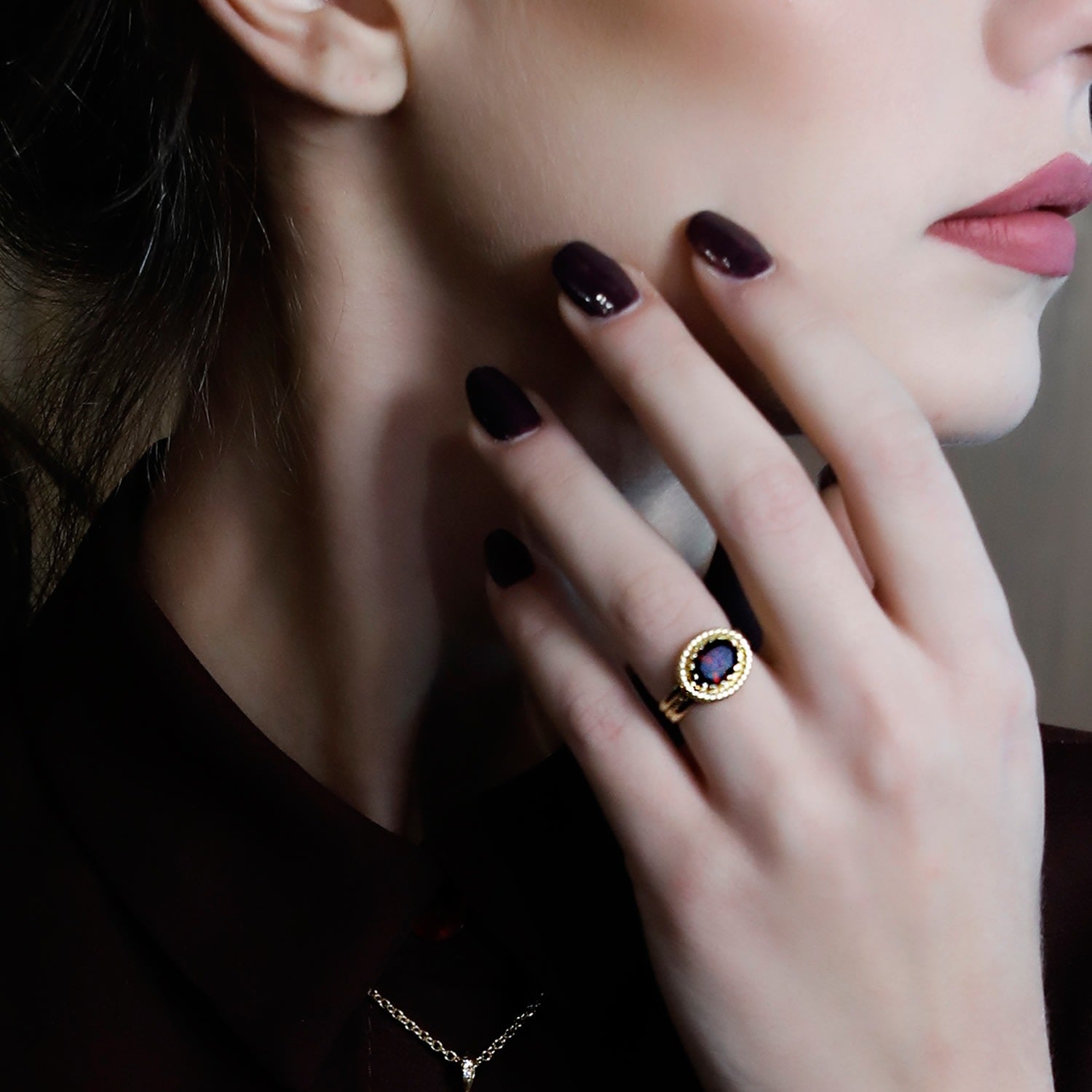 Luccichio Garnet Band Ring