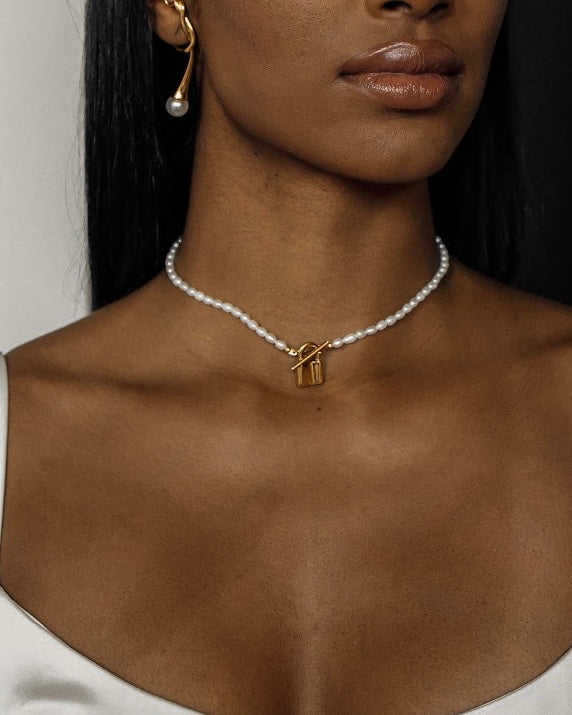 Lily Padlock Pendant Freshwater Pearl Choker Necklace