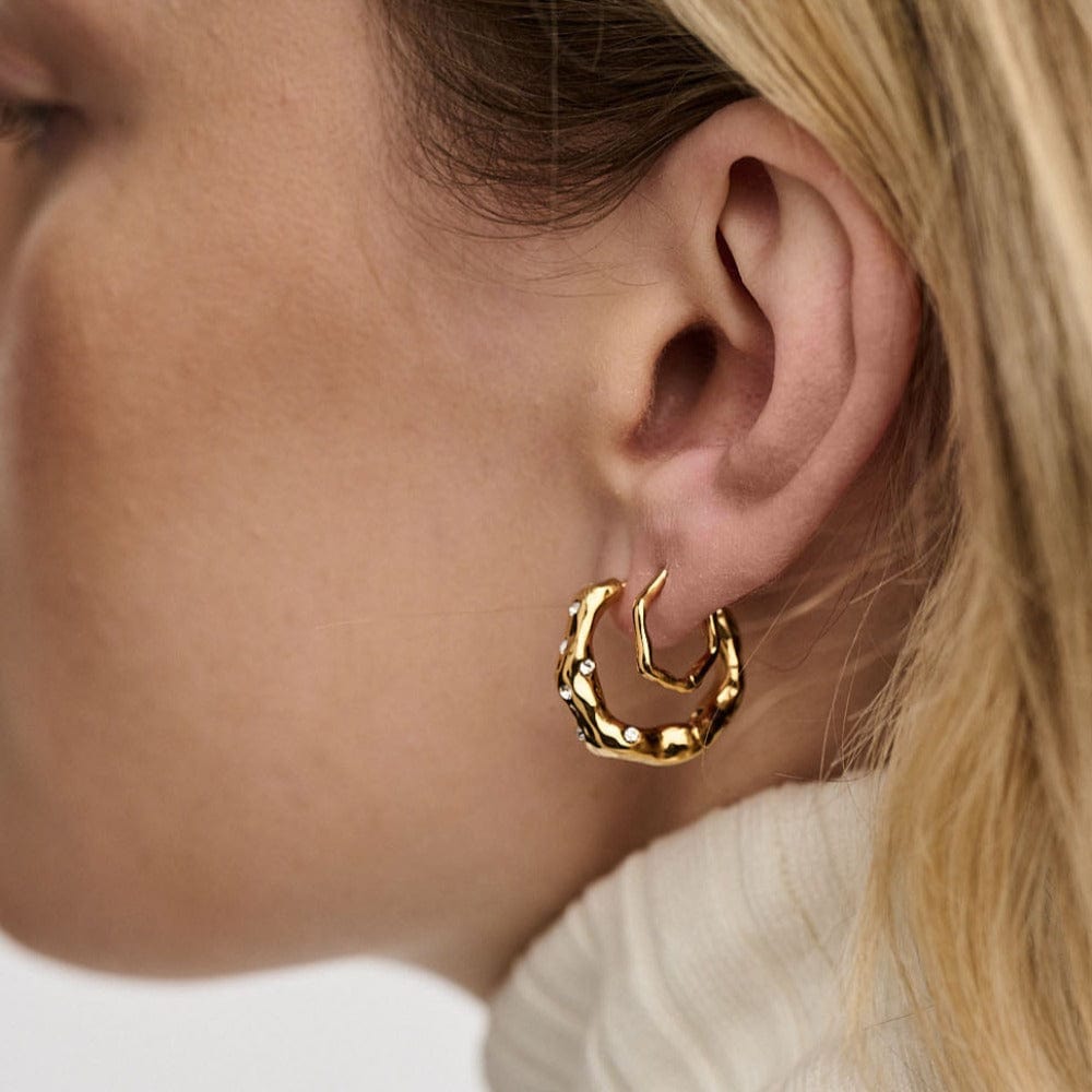 Organic Wave Huggie Hoop Earrings - Gold