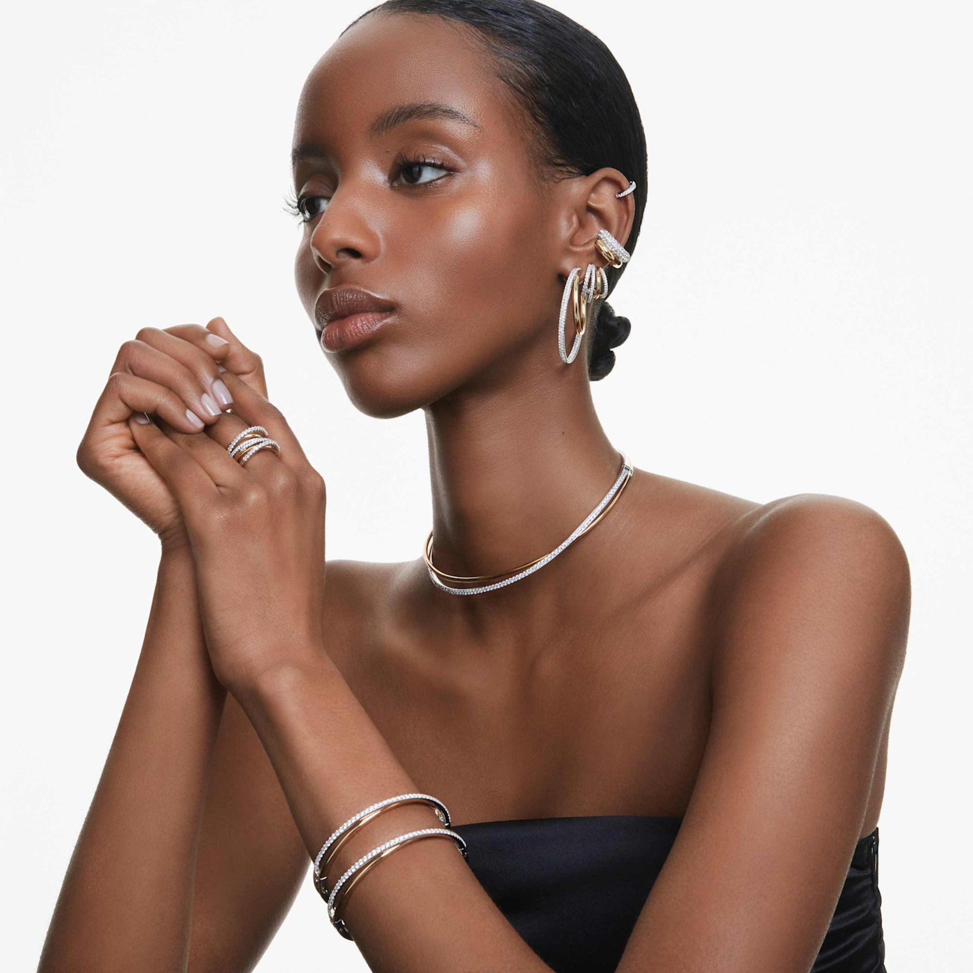 HYPERBOLA CHOKER ROUND CUT WHITE MIXED METAL FINISH