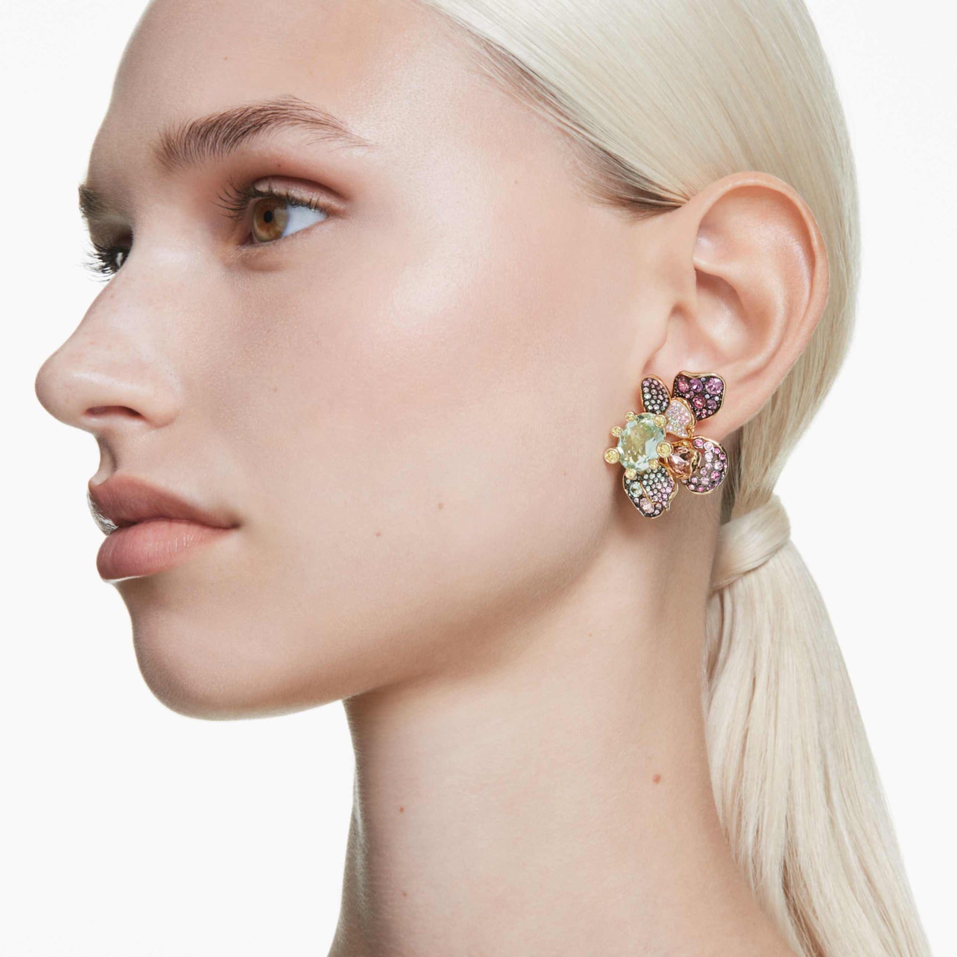 IDYLLIA CLIP EARRINGS ASYMMETRICAL DESIGN MIXED CUTS PAVE FLOWER MULTICOLORED GOLD TONE PLATED