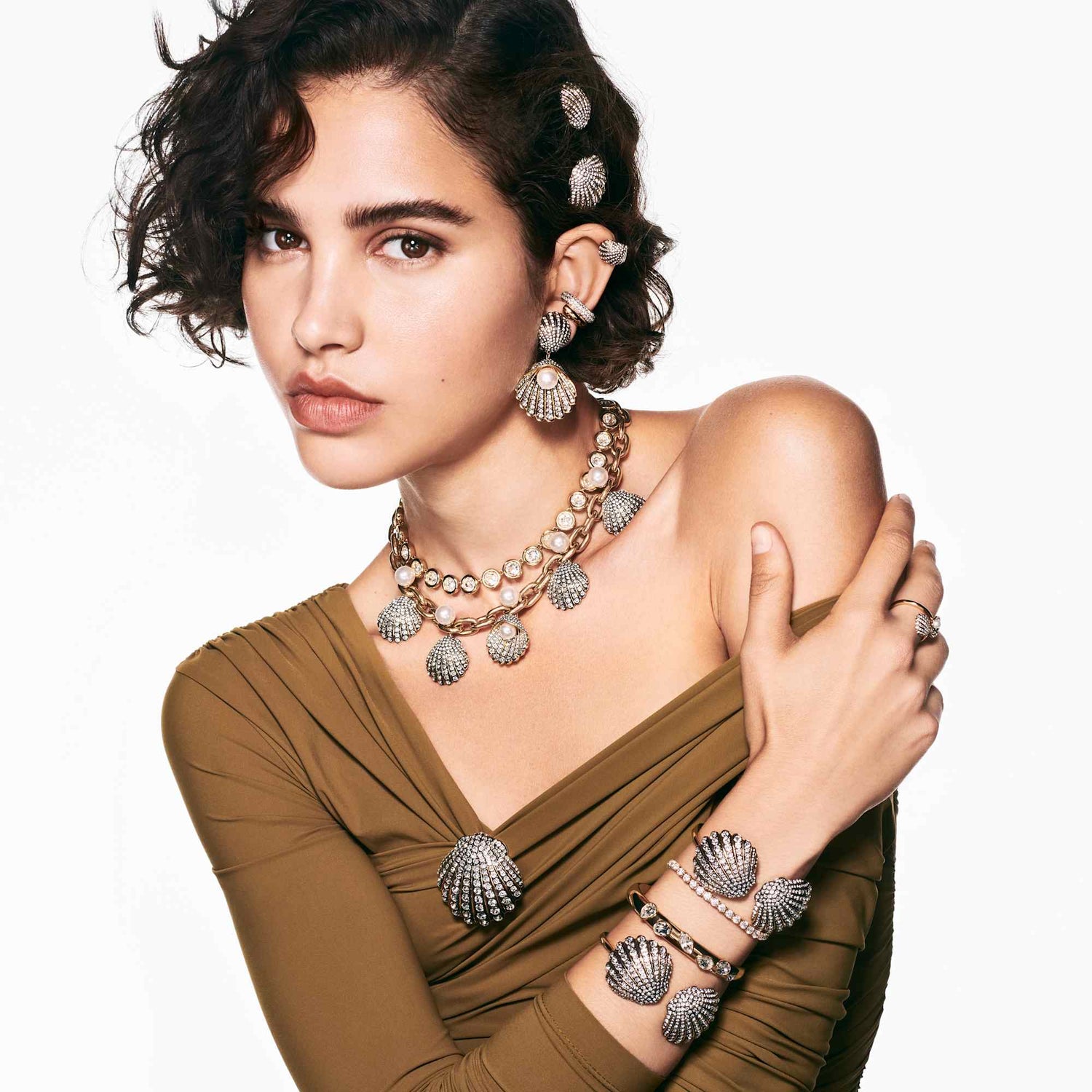 idyllia-clip-earrings-swarovski