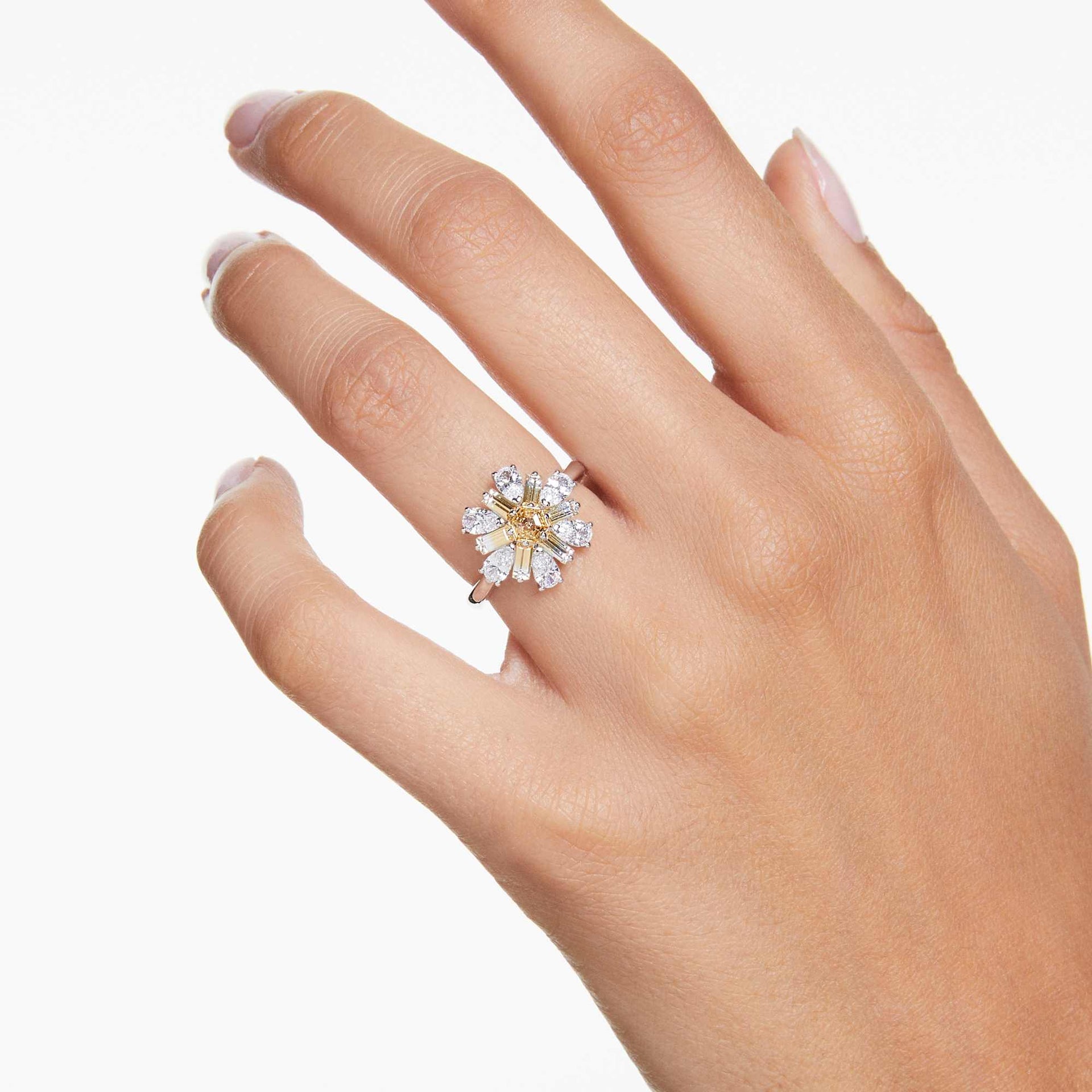 idyllia-cocktail-ring-swarovski