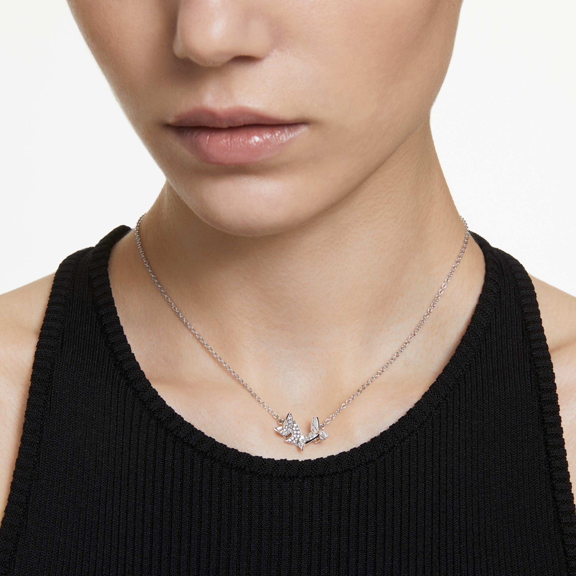 IDYLLIA LILIA NECKLACE BUTTERFLY WHITE RHODIUM PLATED