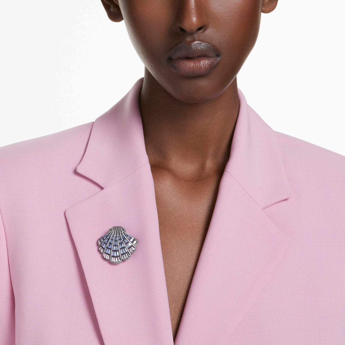 idyllia-pendant-and-brooch-swarovski