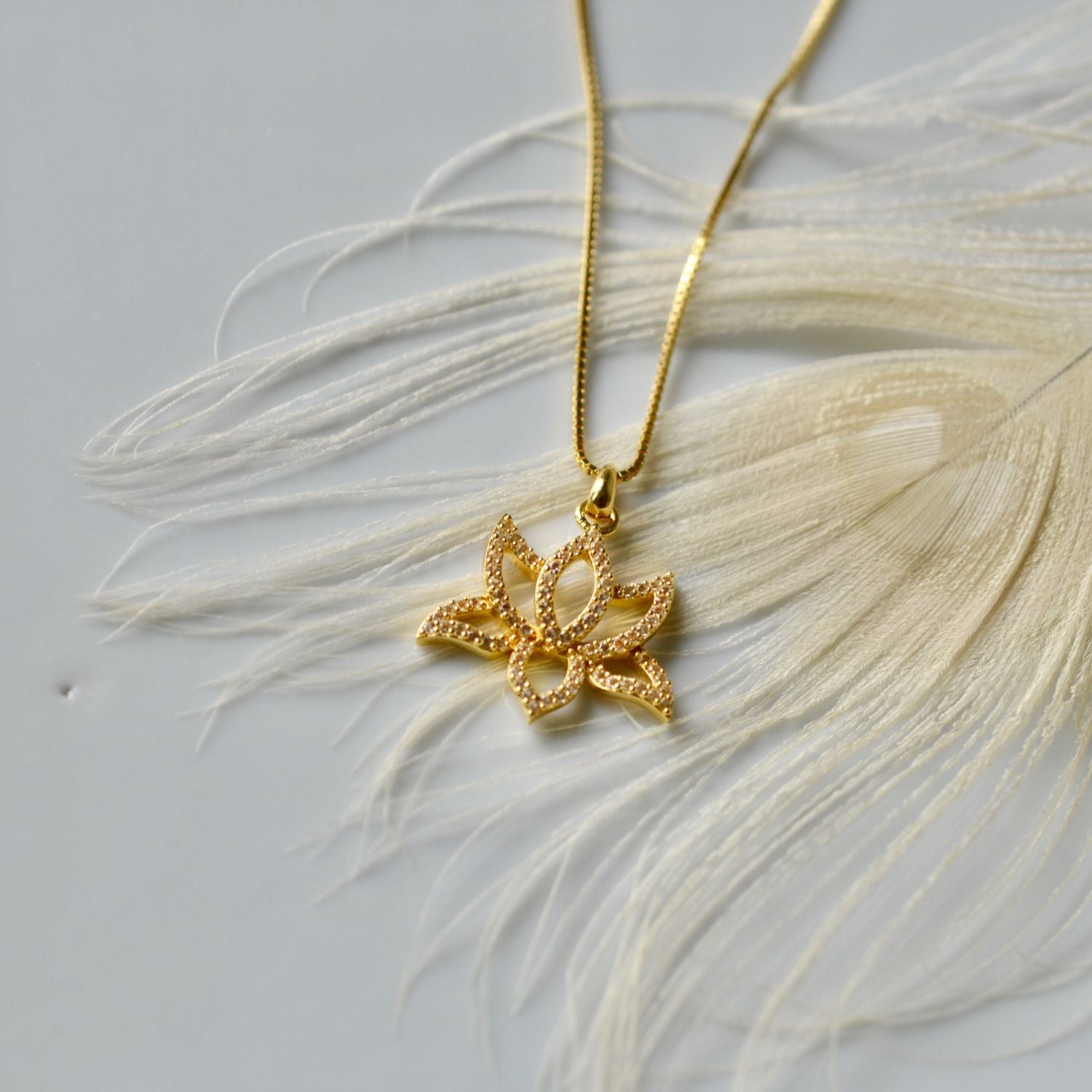 Illuminate Lotus Necklace White Rhodium Plated, White Topaz Pave