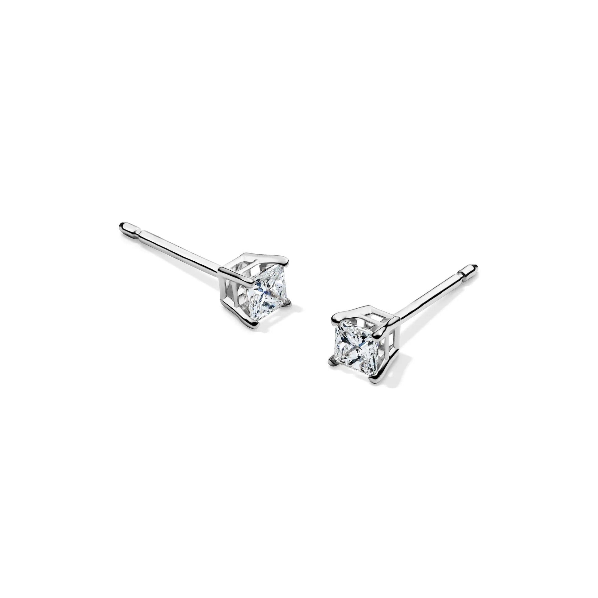 1/4 CT. Tw. Diamond 4-Prong Stud Earrings 10K White Gold Size 2.90mm
