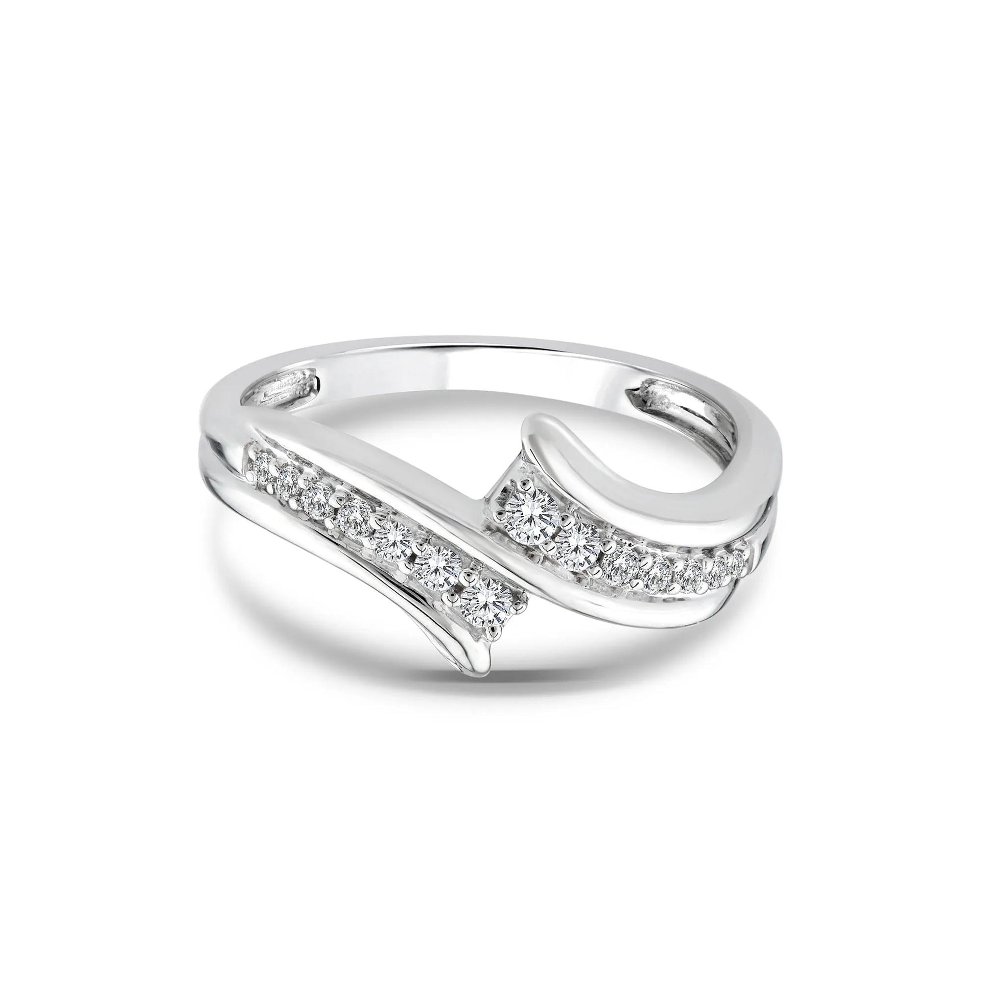1/5 CT. Tw. Diamond Bypass Ring 10K White Gold Size 6 1.5mm