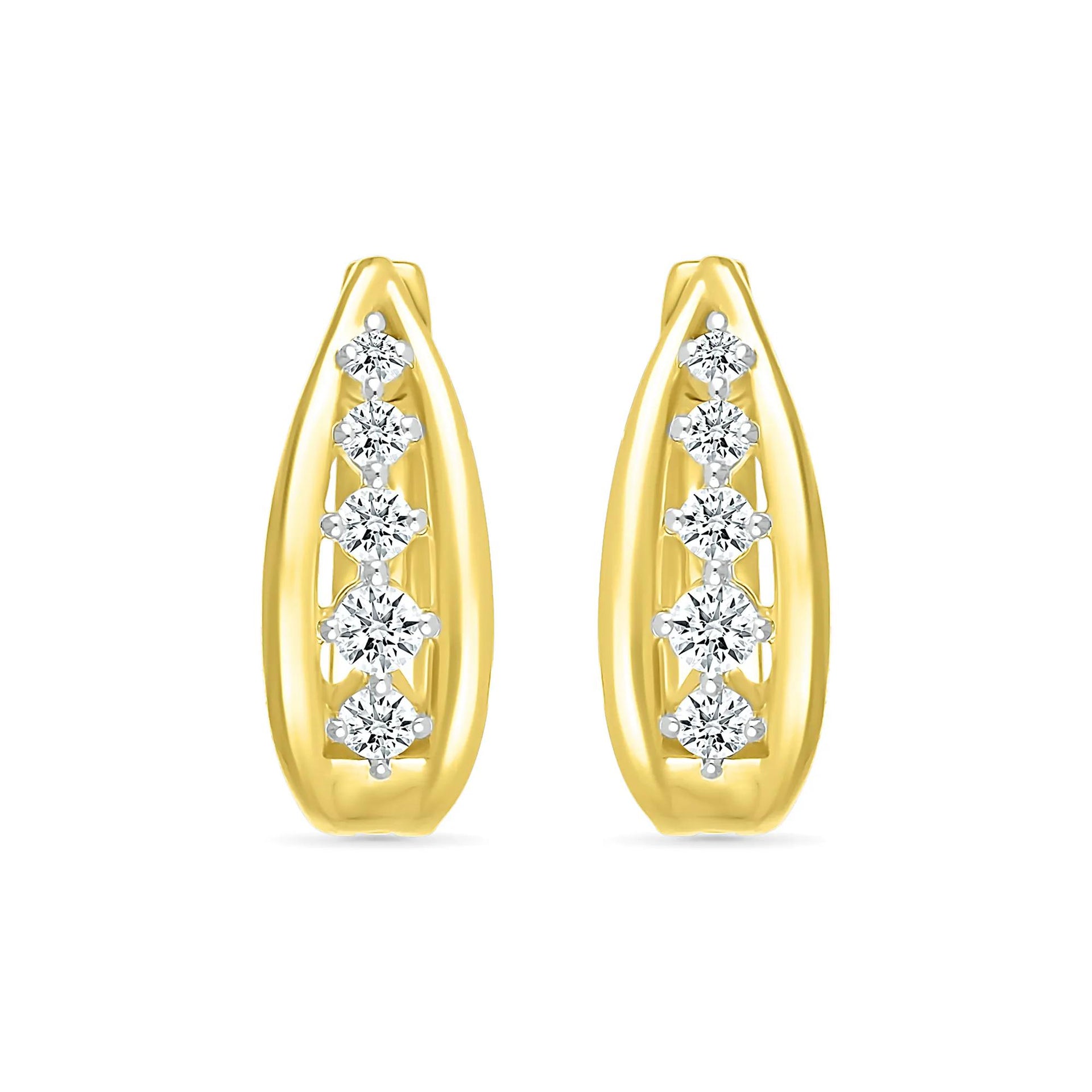 1/4 CT. Tw. Diamond Graduated Oval Hoop Earrings 10K Yellow Gold Size 15.00mm