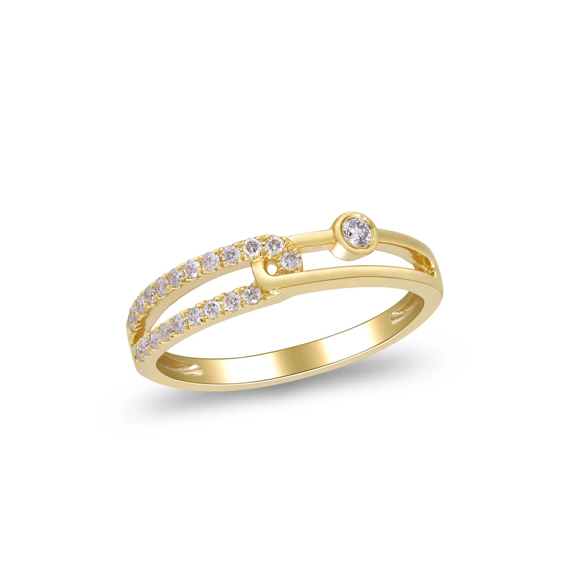 1/5 CT. Tw. Diamond Interlocking Ring 10K Yellow Gold Size 7.5 2mm