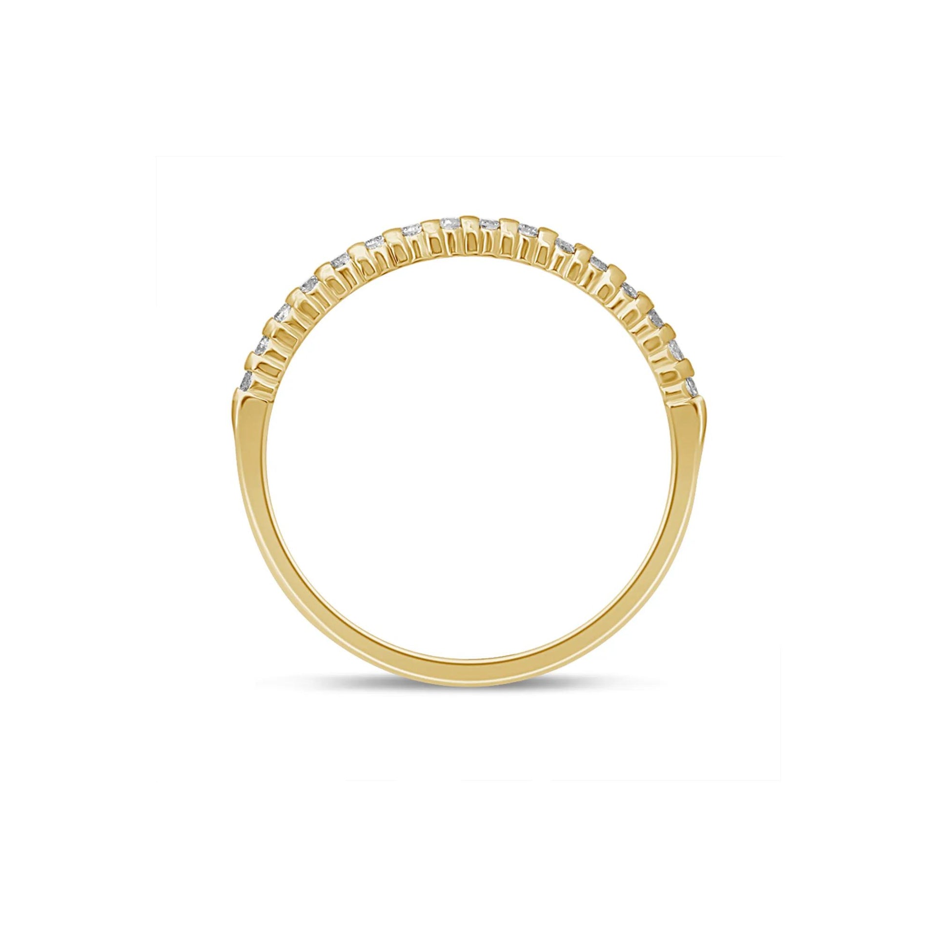 1/7 CT. Tw. Diamond Prong-Set Anniversary Band Ring 10K Yellow Gold Size 9