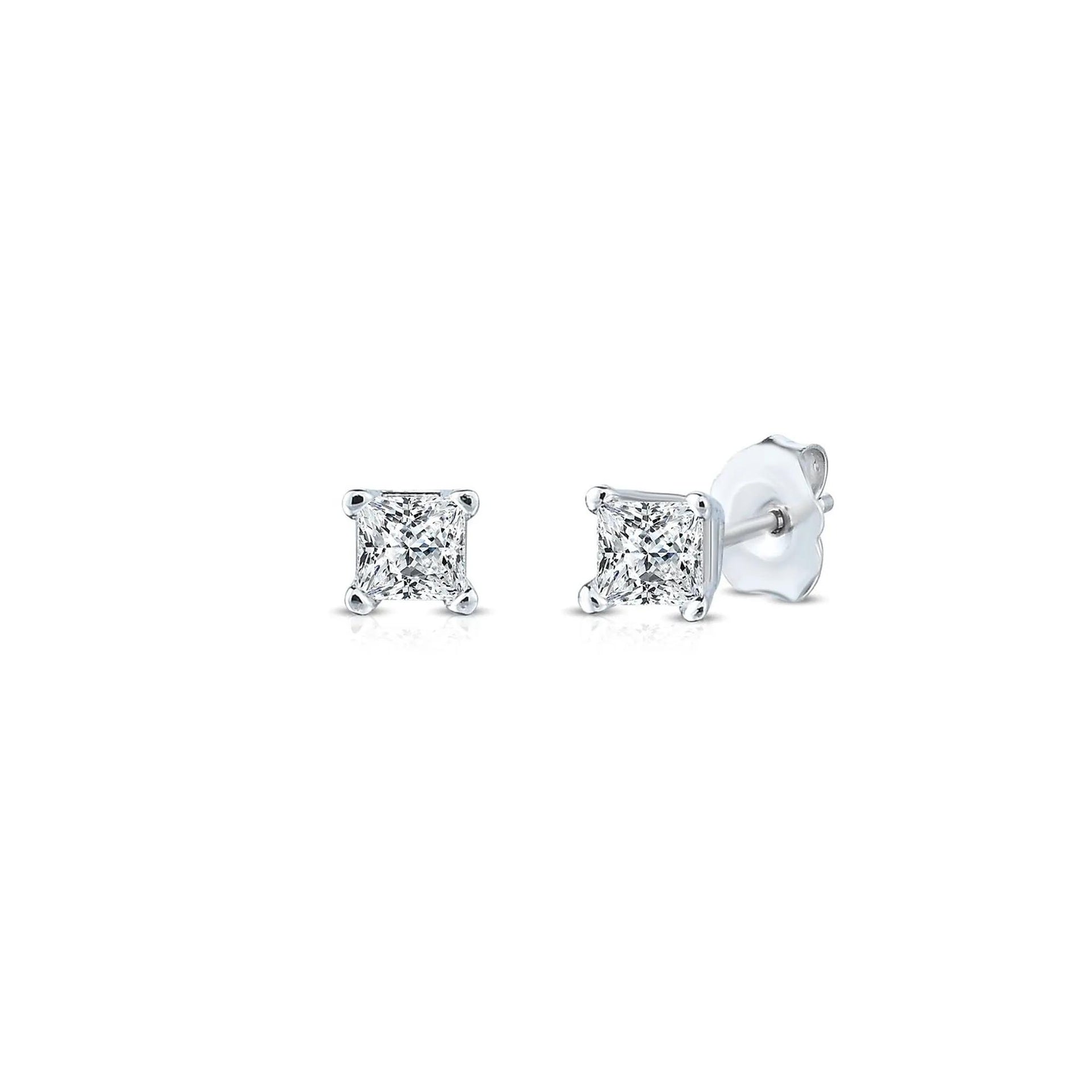 1/7 CT. Tw. Diamond Stud Earrings 14K White Gold Size 2.50mm
