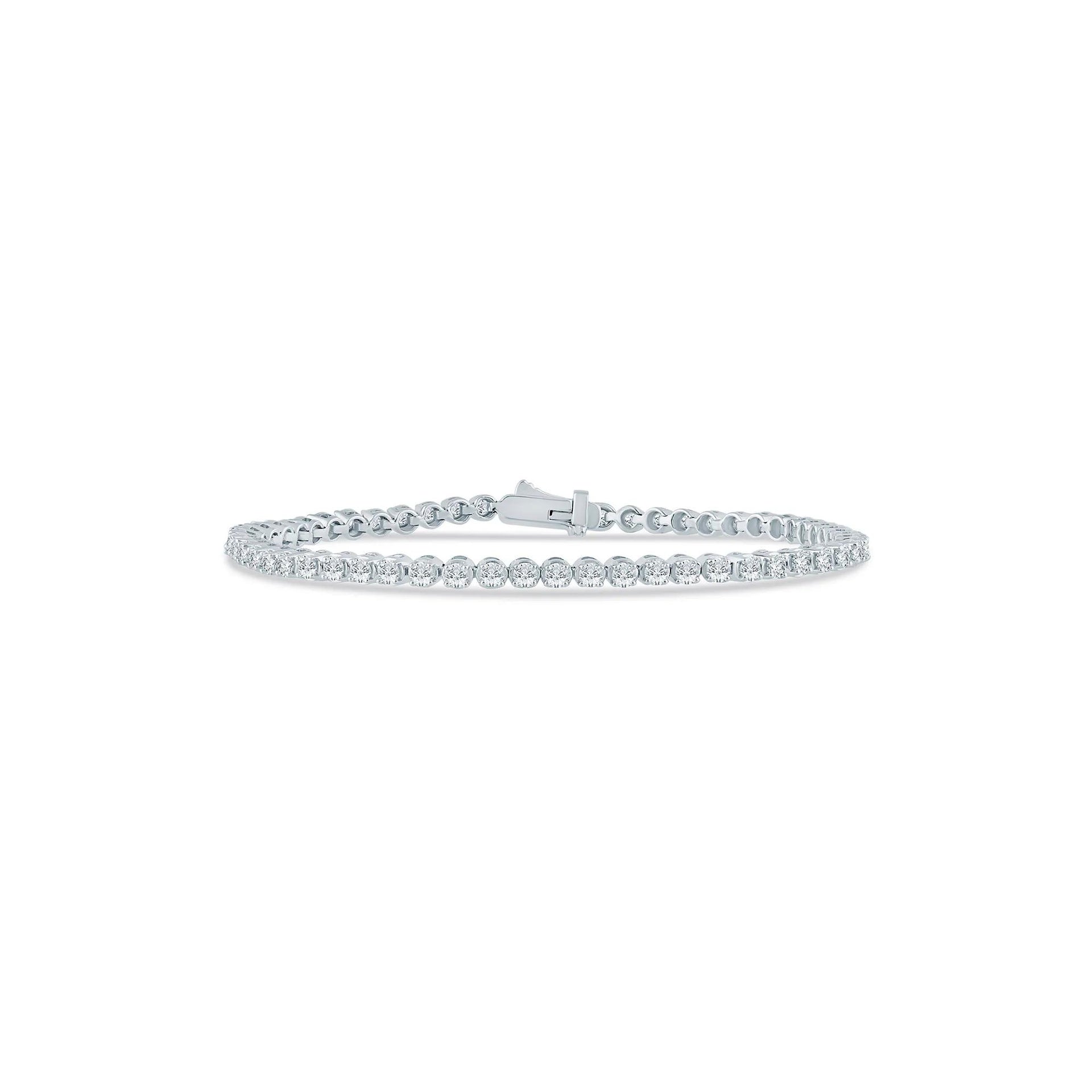 3 CT. Tw. Diamond Tennis Bracelet 10K White Gold Size 2.90mm