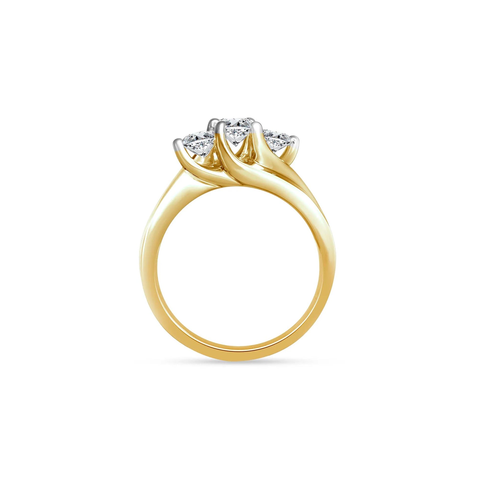 1 CT. Tw. Diamond Three-Stone Ring 14K Yellow Gold Round Brilliant Cut Size 8.5 2.5mm