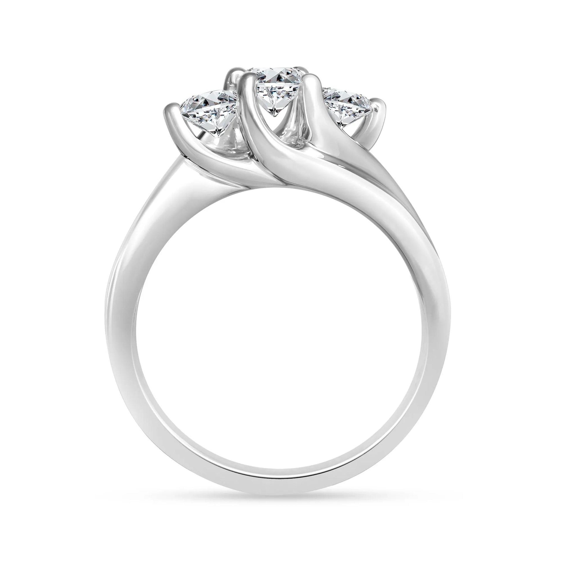 1 CT. Tw. Diamond Three-Stone Ring 14K White Gold Round Brilliant Cut Size 7 2.5mm