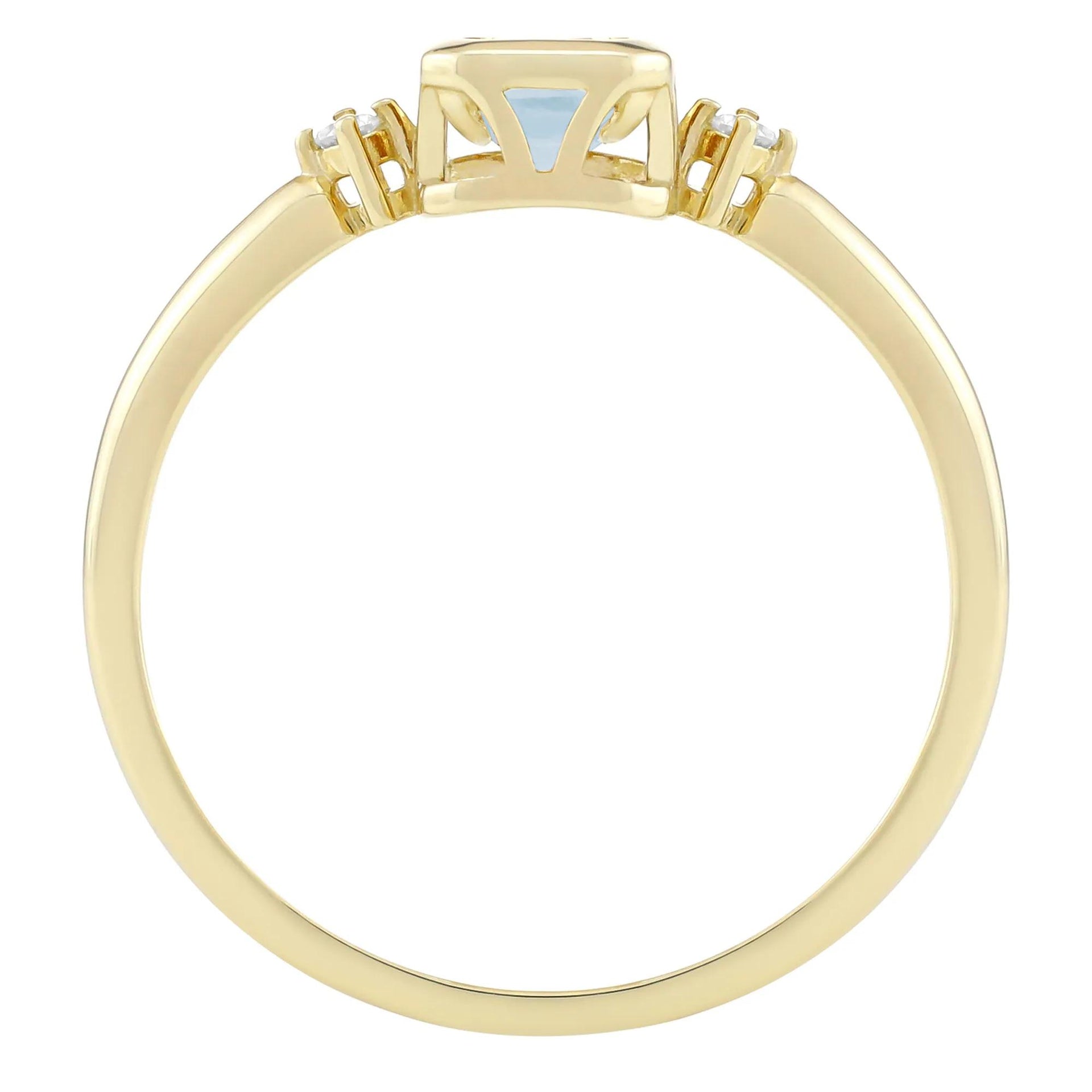 Emerald-Cut Aquamarine and Diamond Accent Ring 10K Yellow Gold Size 5 1.5mm