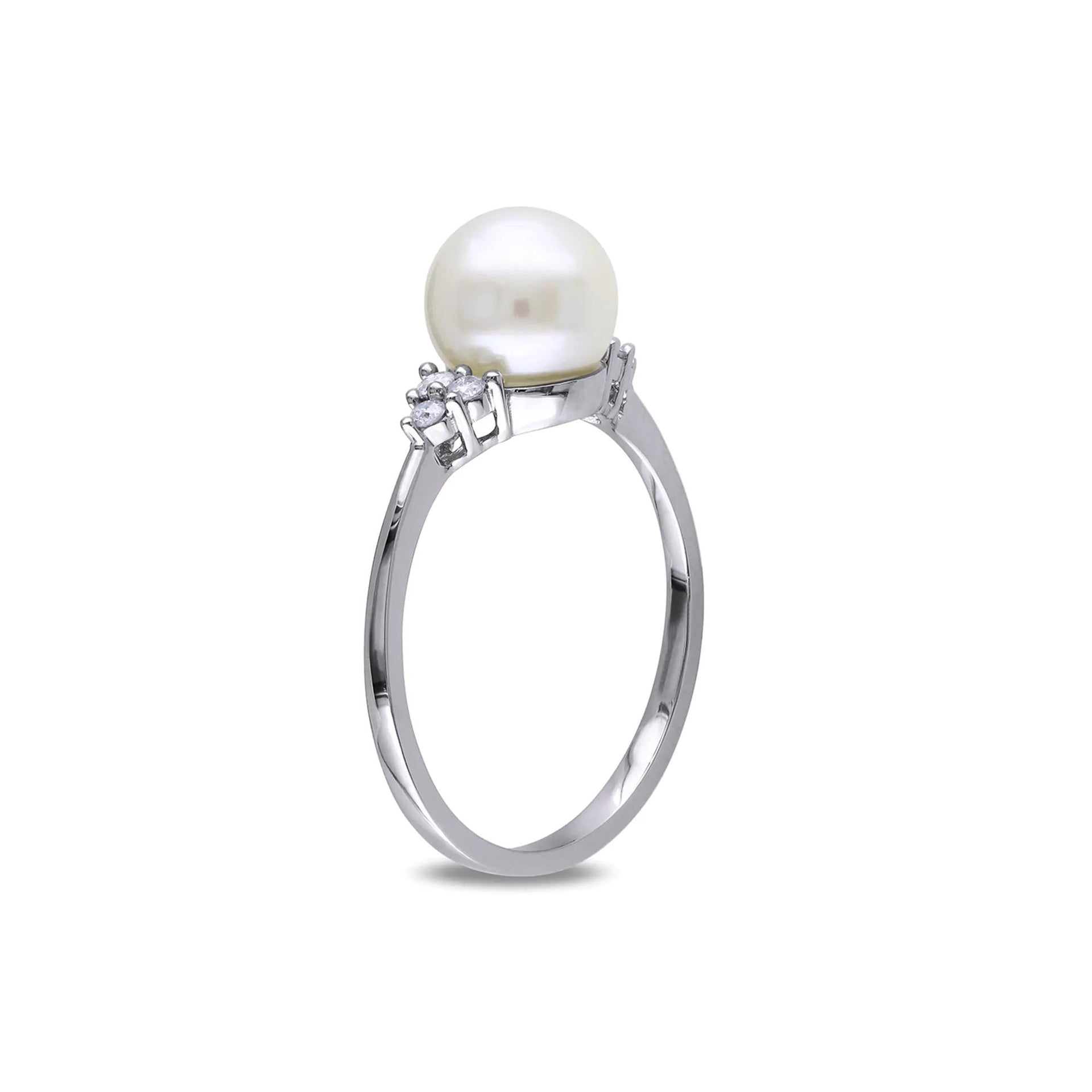 1/8 CT. Tw. Freshwater Pearl & Diamond Ring 10K White Gold Round Brilliant Cut Size 11.5
