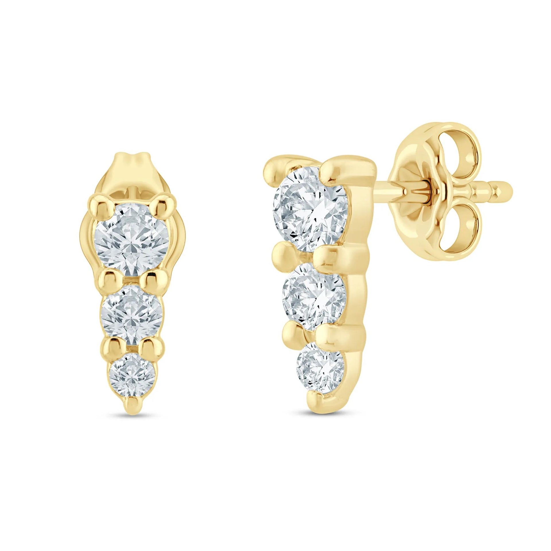 1/4 CT. Tw. Graduated Diamond Earrings 10K Yellow Gold Size 7.90mm