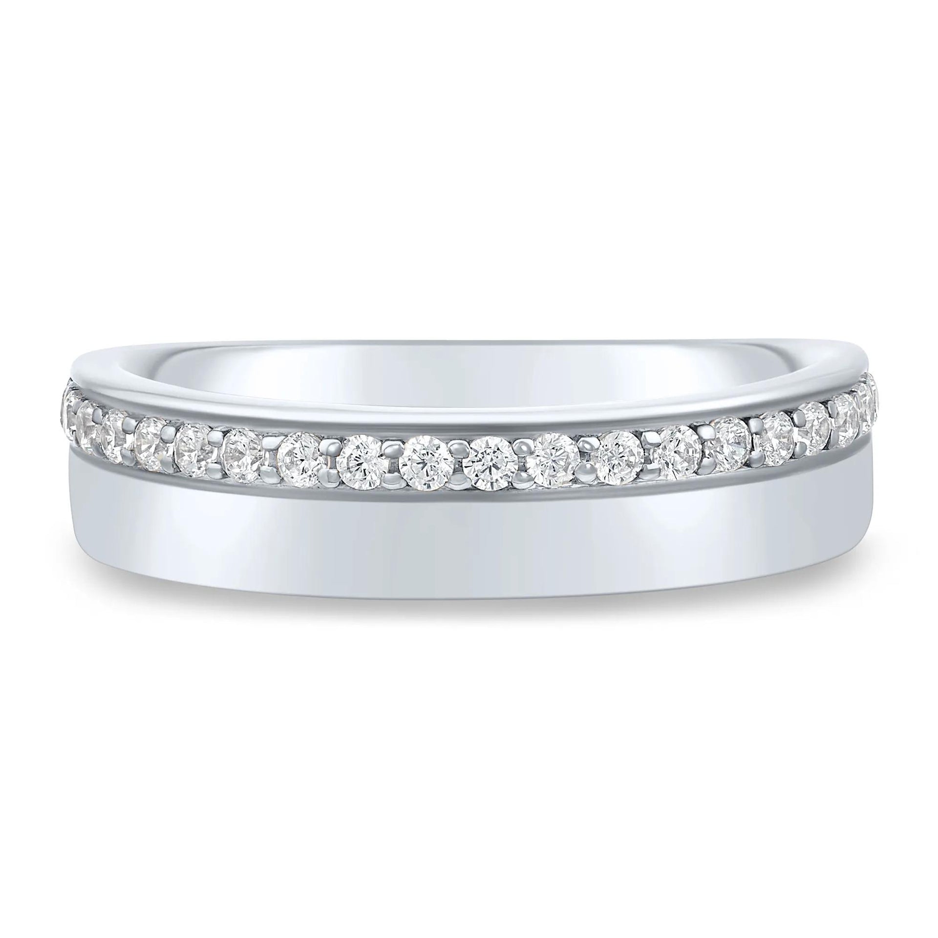 1/4 CT. Tw. Lab Grown Diamond High-Polish Band Ring 10K White Gold Round Brilliant Cut Size 6 1.5mm