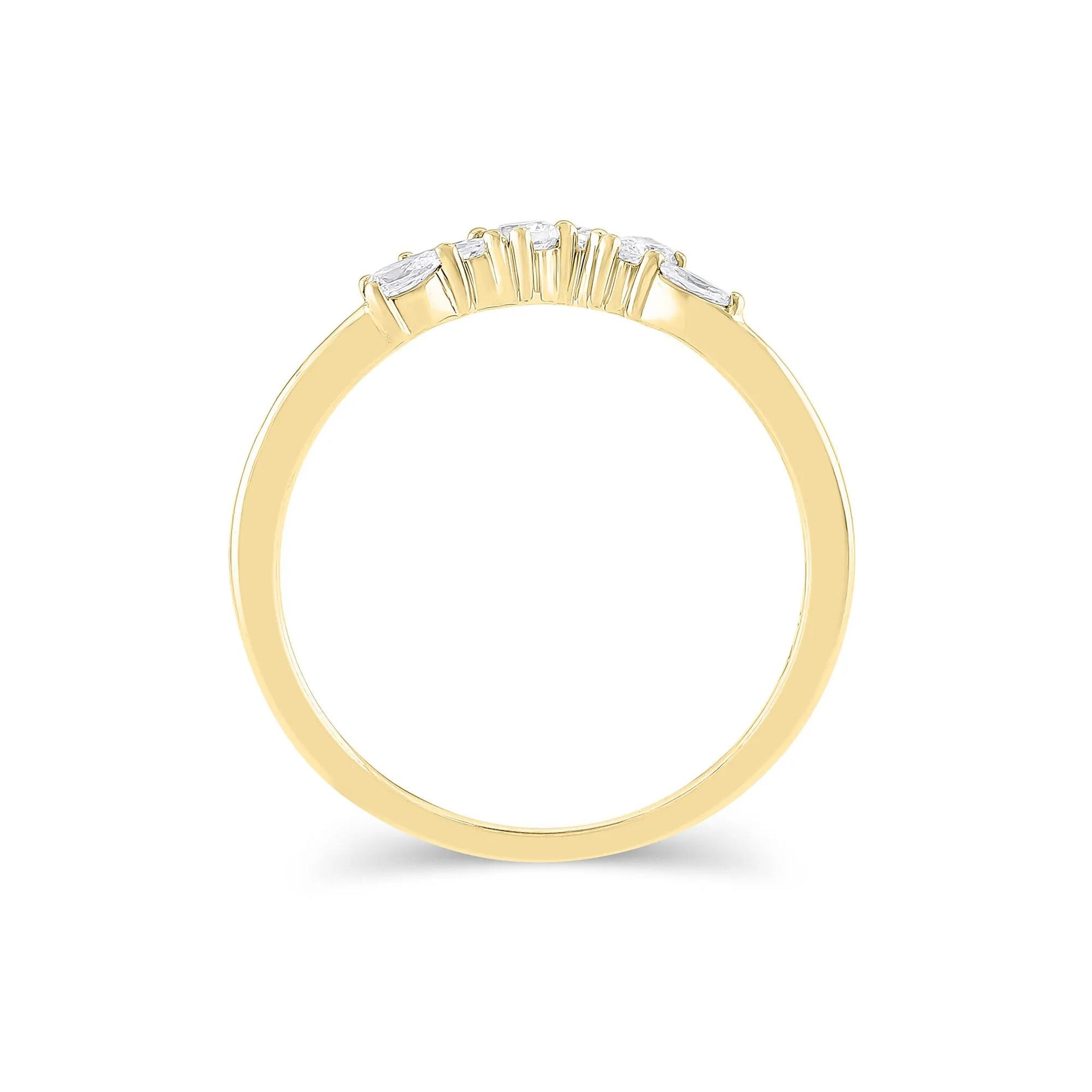 1/3 CT. Tw. Lab Grown Diamond Mixed-Shape Contour Band Ring 14K Yellow Gold Size 7 6.5mm