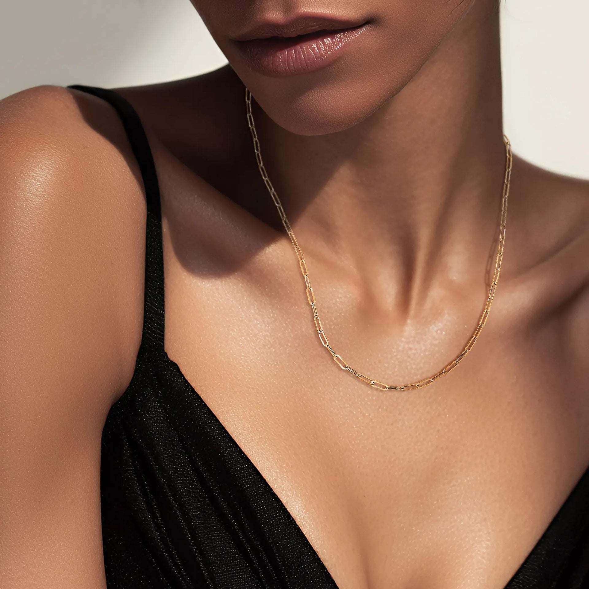 Paperclip Chain Necklace 14K Yellow Gold Size 18"