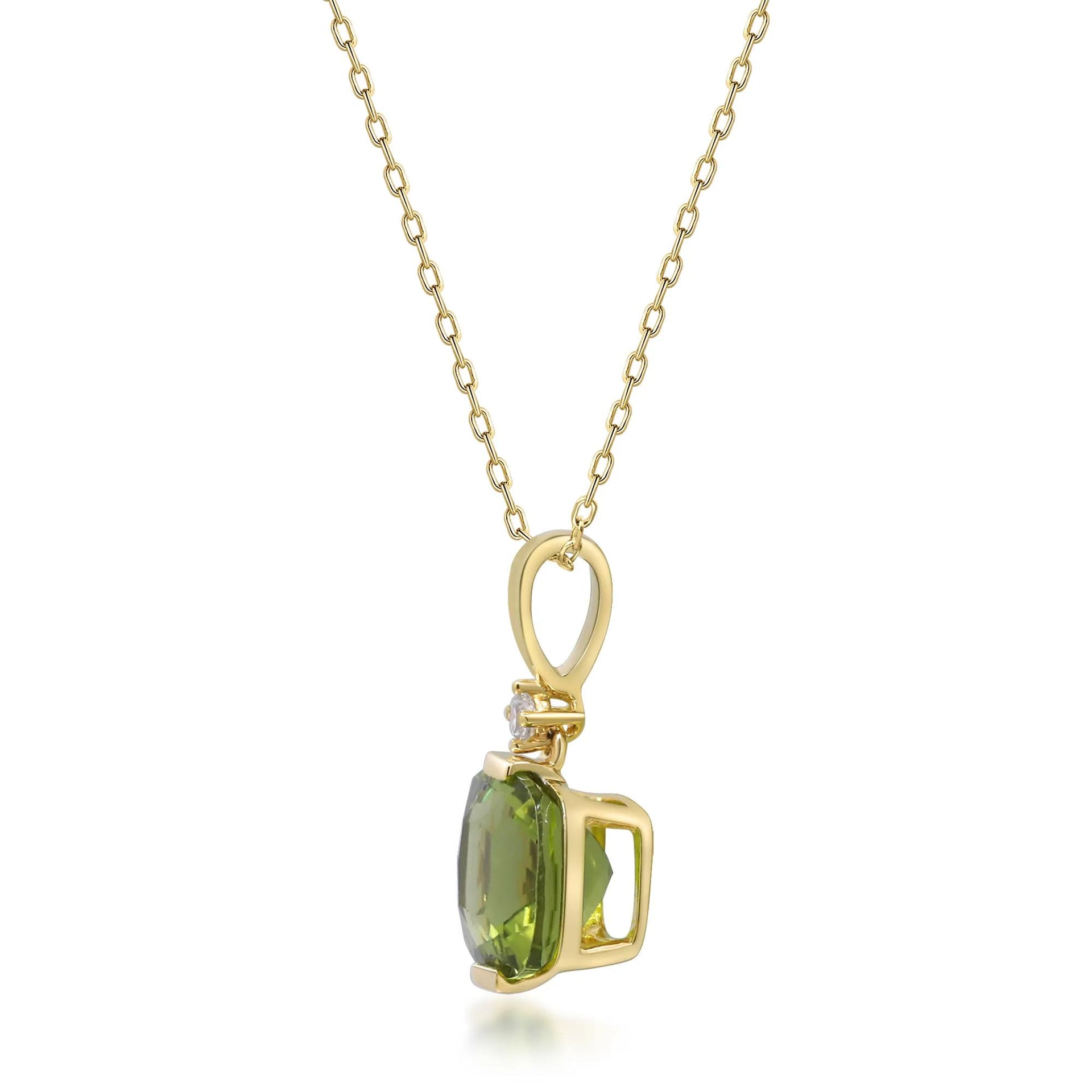 Peridot and Diamond Accent Pendant Necklace 10K Yellow Gold Size 18"