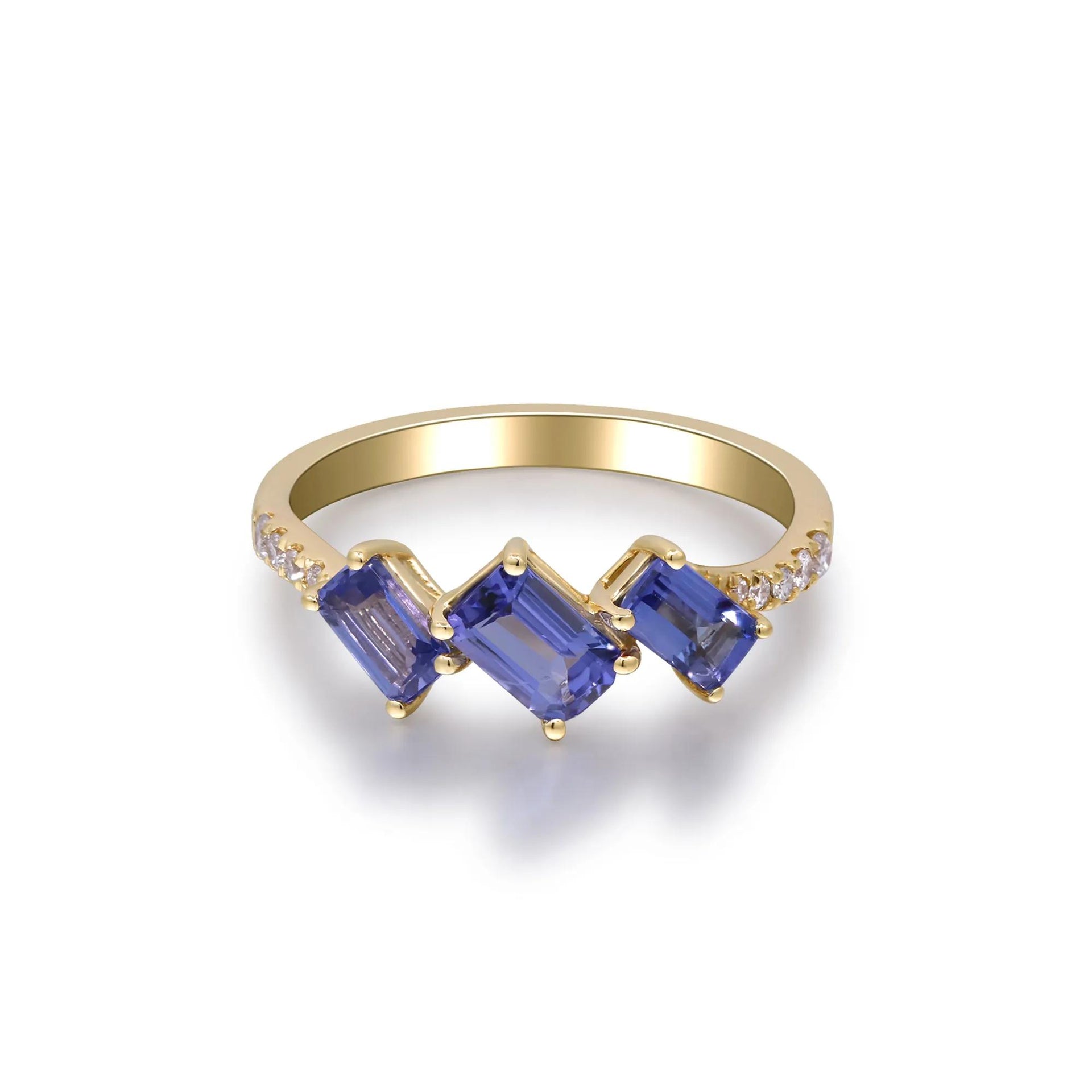 1/10 CT. Tw. Tanzanite and Diamond Accent Ring 10K Yellow Gold Round Brilliant Cut Size 5 2mm