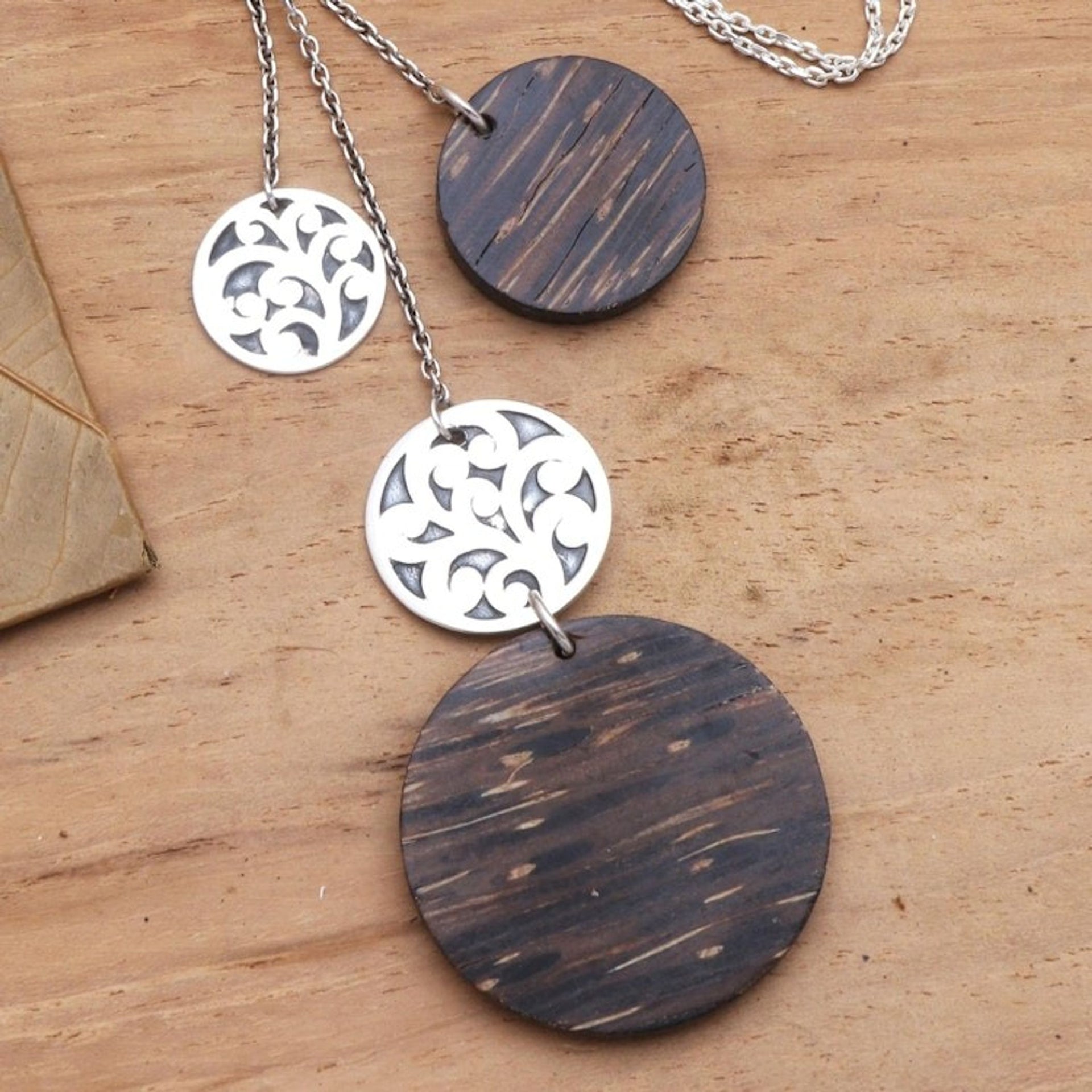Sterling Silver and Silver Coconut Y Pendant Necklace 'Circle Sulur'