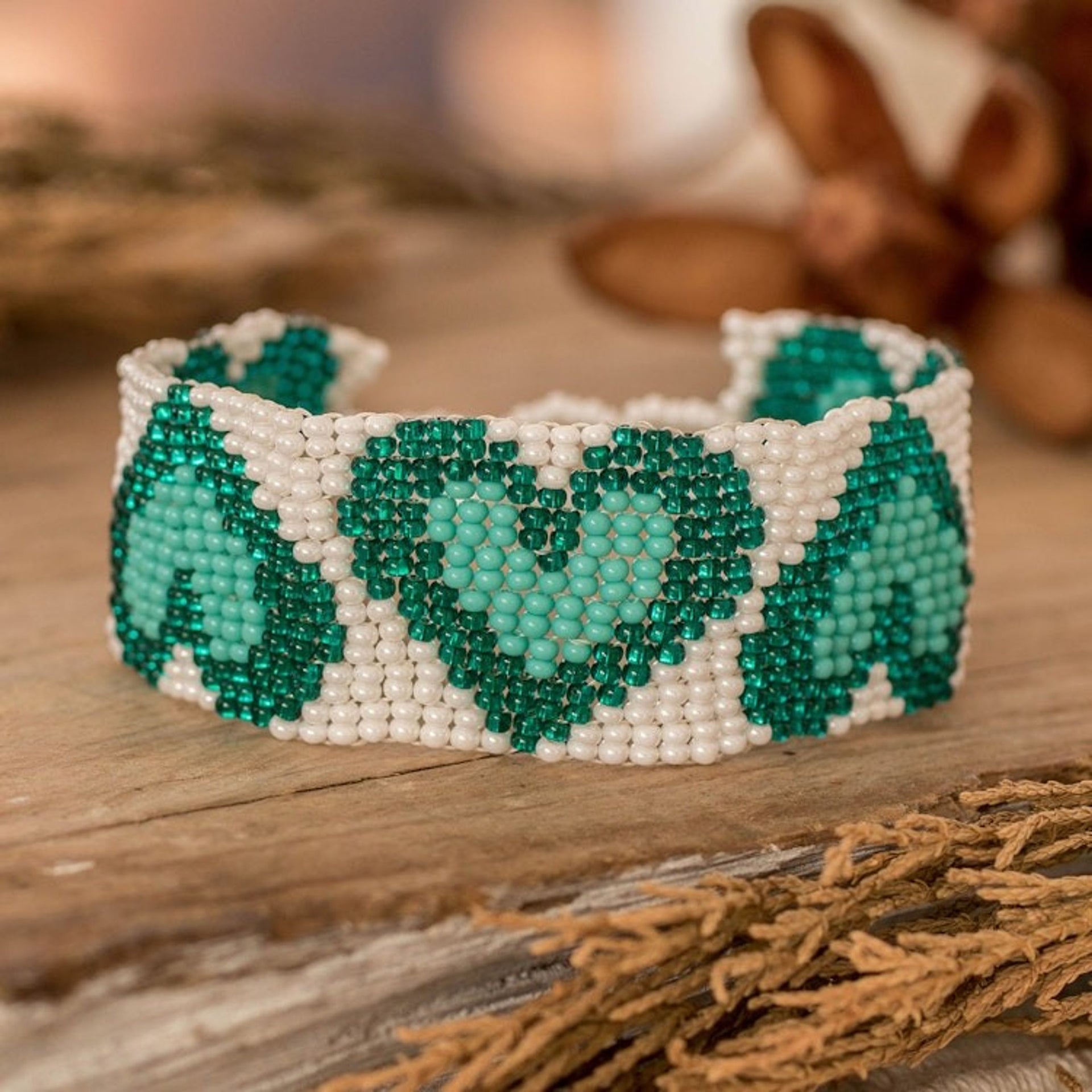 Adjustable Heart-Themed Beaded Bracelet in Aqua Teal White 'Aqua Queen of Hearts'