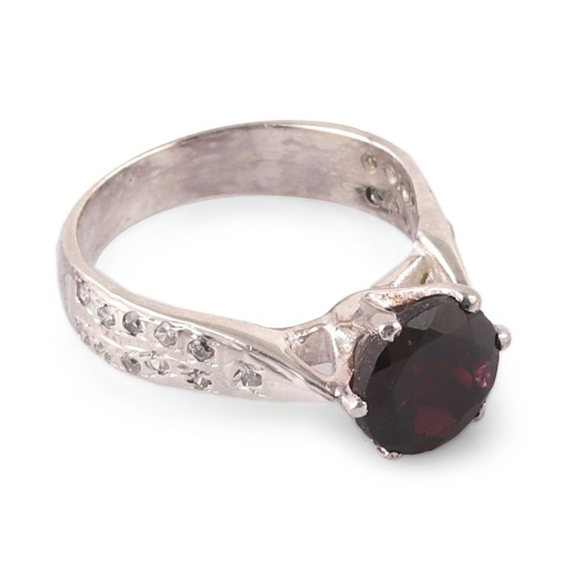 2-Carat Garnet Solitaire Ring with Cubic Zirconia Jewels 'Passionate Glint'