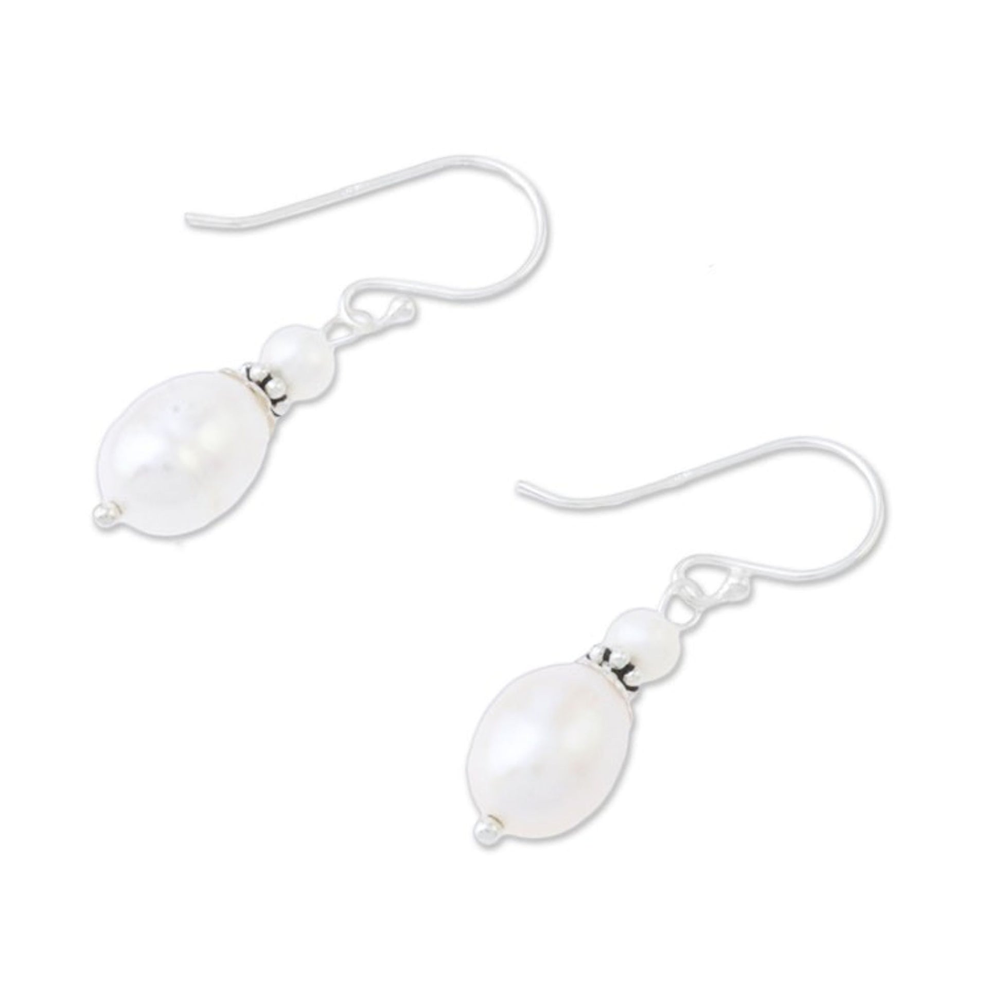 Thai Cultured Freshwater and Sterling Silver Dangle Earrings 'Shining Beacon'