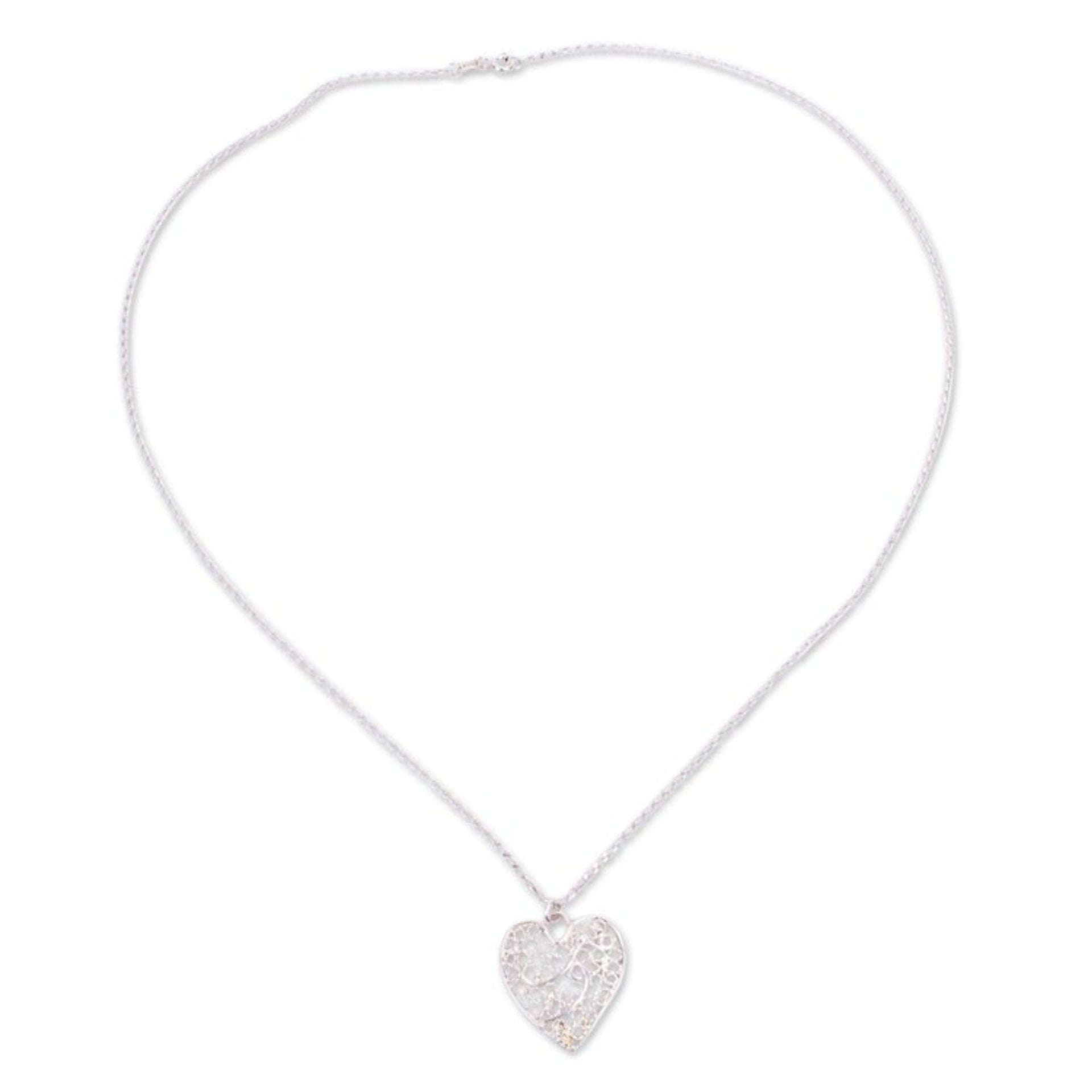 Heart-Shaped Pendant Necklace 'Heart Source'
