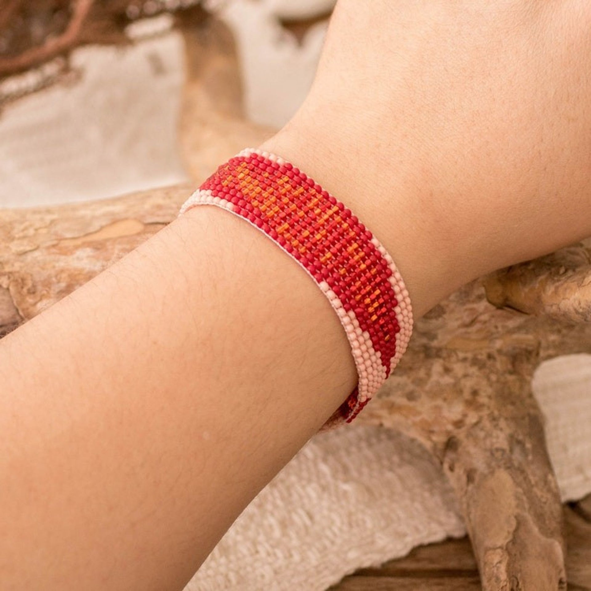 Modern Handmade Pink and Red Glass Beaded Wristband Bracelet 'Lovely Harmony'