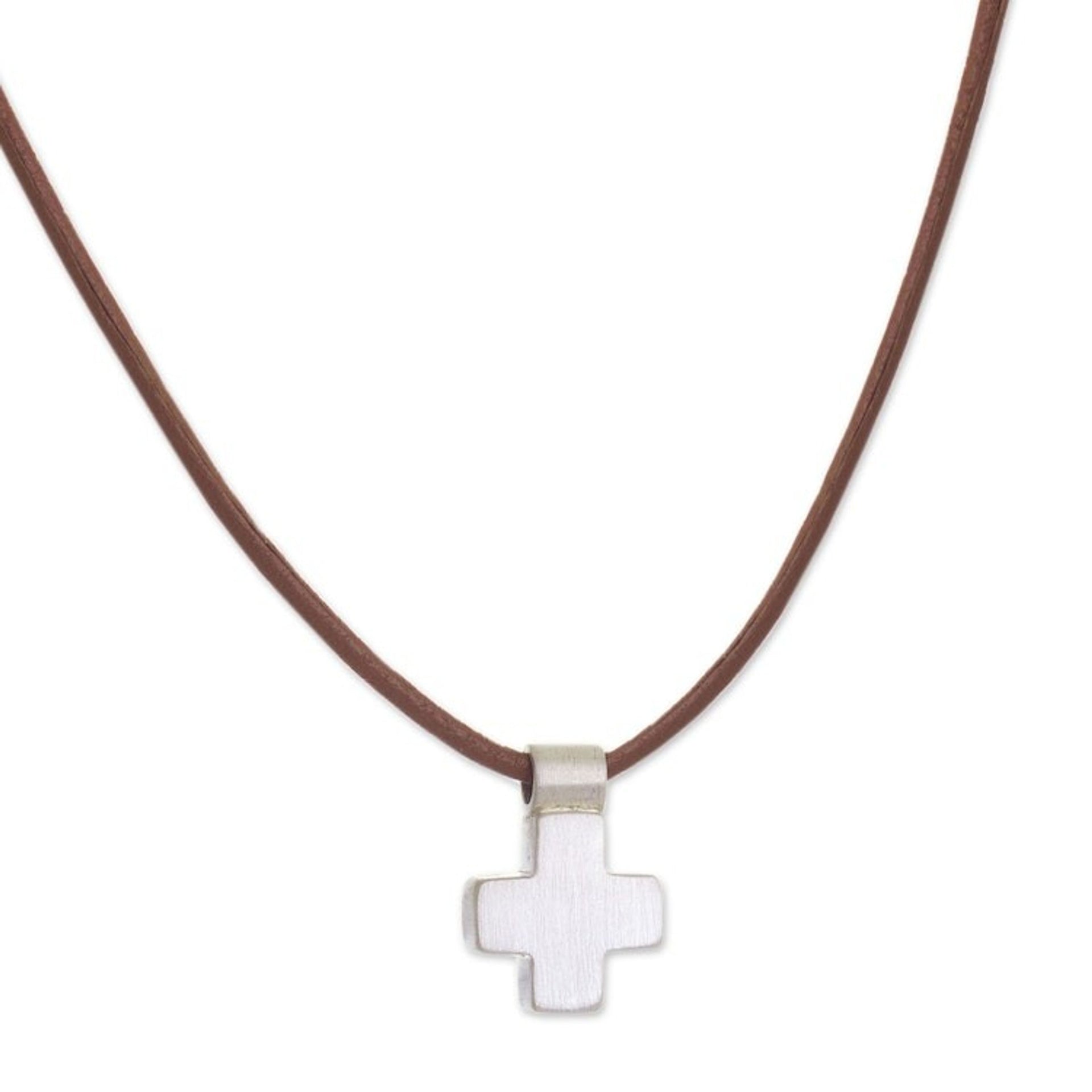 Artisan Crafted Sterling Pendant Necklace 'Chorrillos Cross'