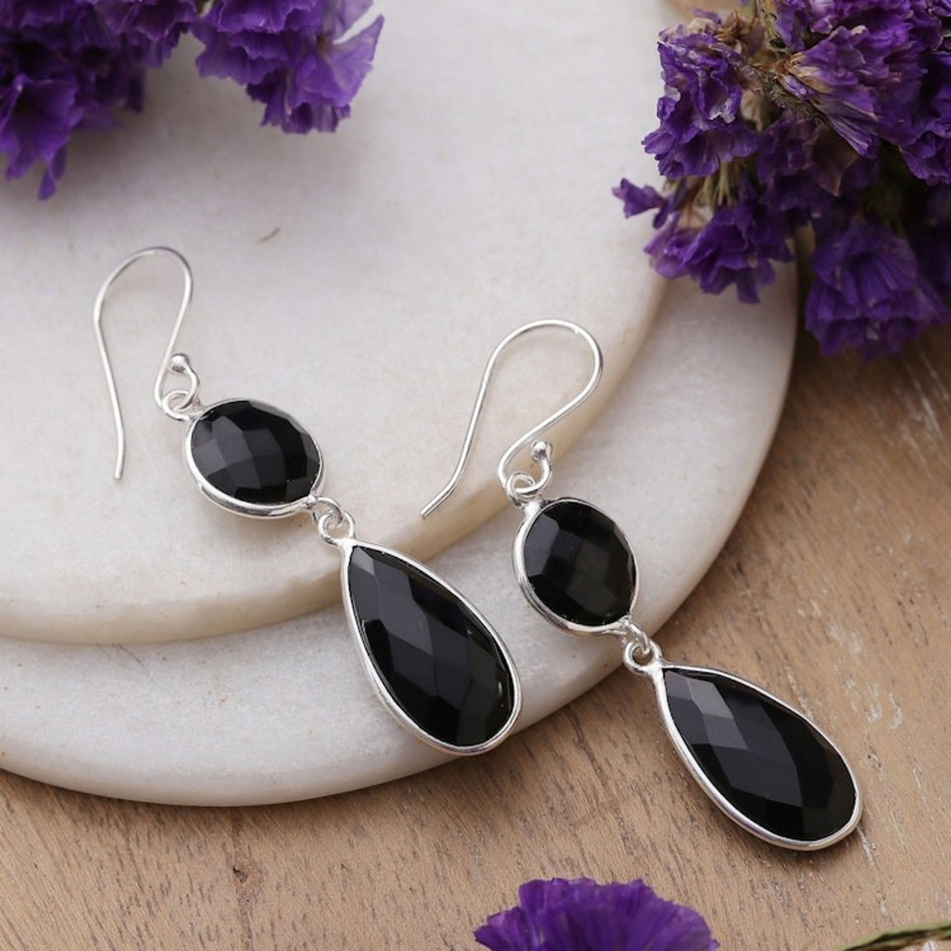 Polished 13-Carat Faceted Onyx Dangle Earrings from India 'Midnight Excellence'