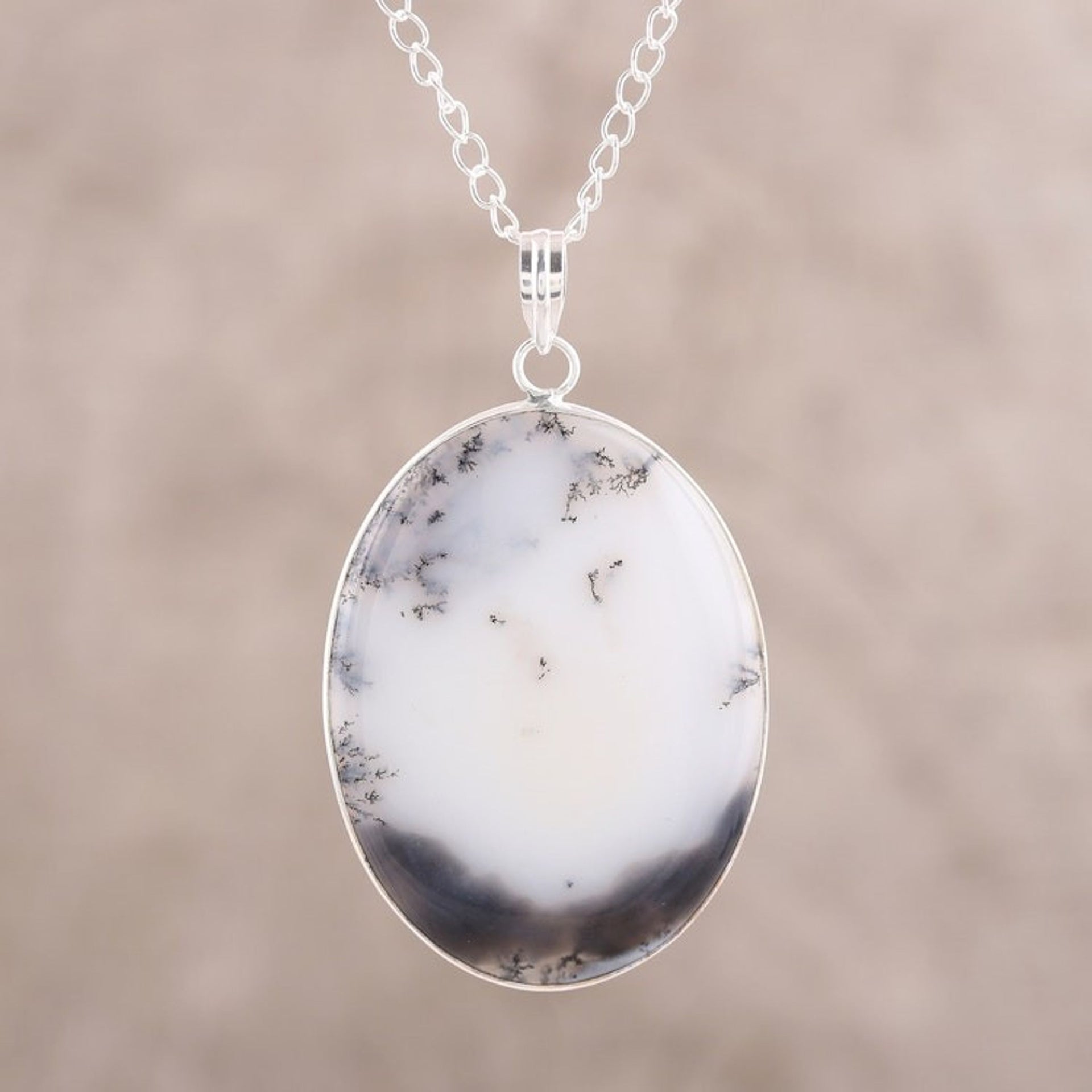 Oval Agate Pendant Necklace in White and Black from India 'Arctic Beauty'