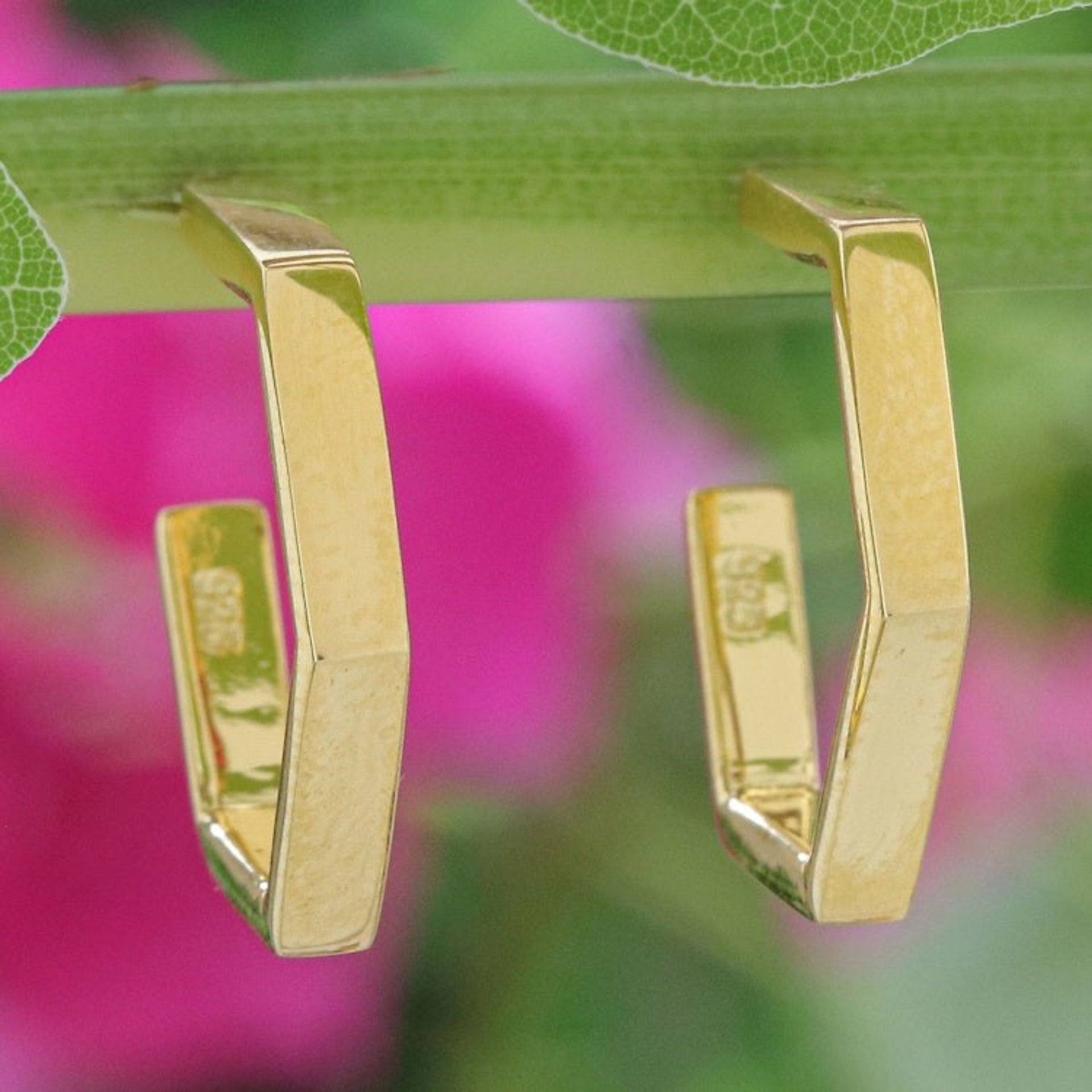 Modern Pentagon-Shaped 18k Gold-Plated Half-Hoop Earrings 'Pentagon of Glory'