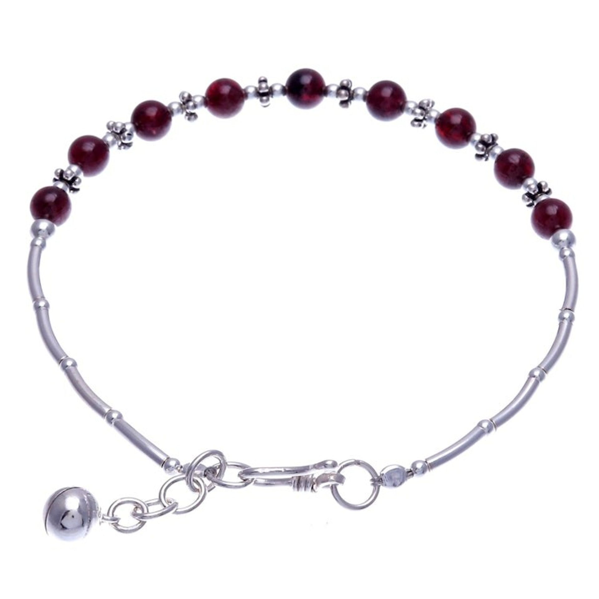 Garnet Bracelet with Karen Silver Beads from Thailand 'Classic Love'