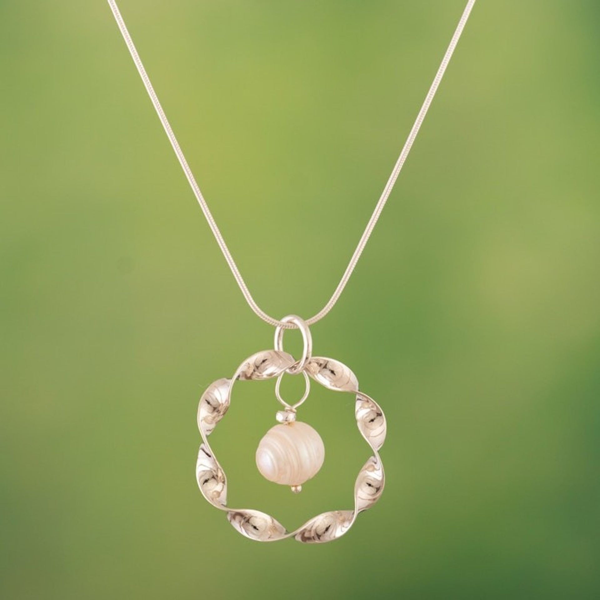 Sterling Silver Pendant Necklace with Cultured Pearl 'Eternal Loyalty'