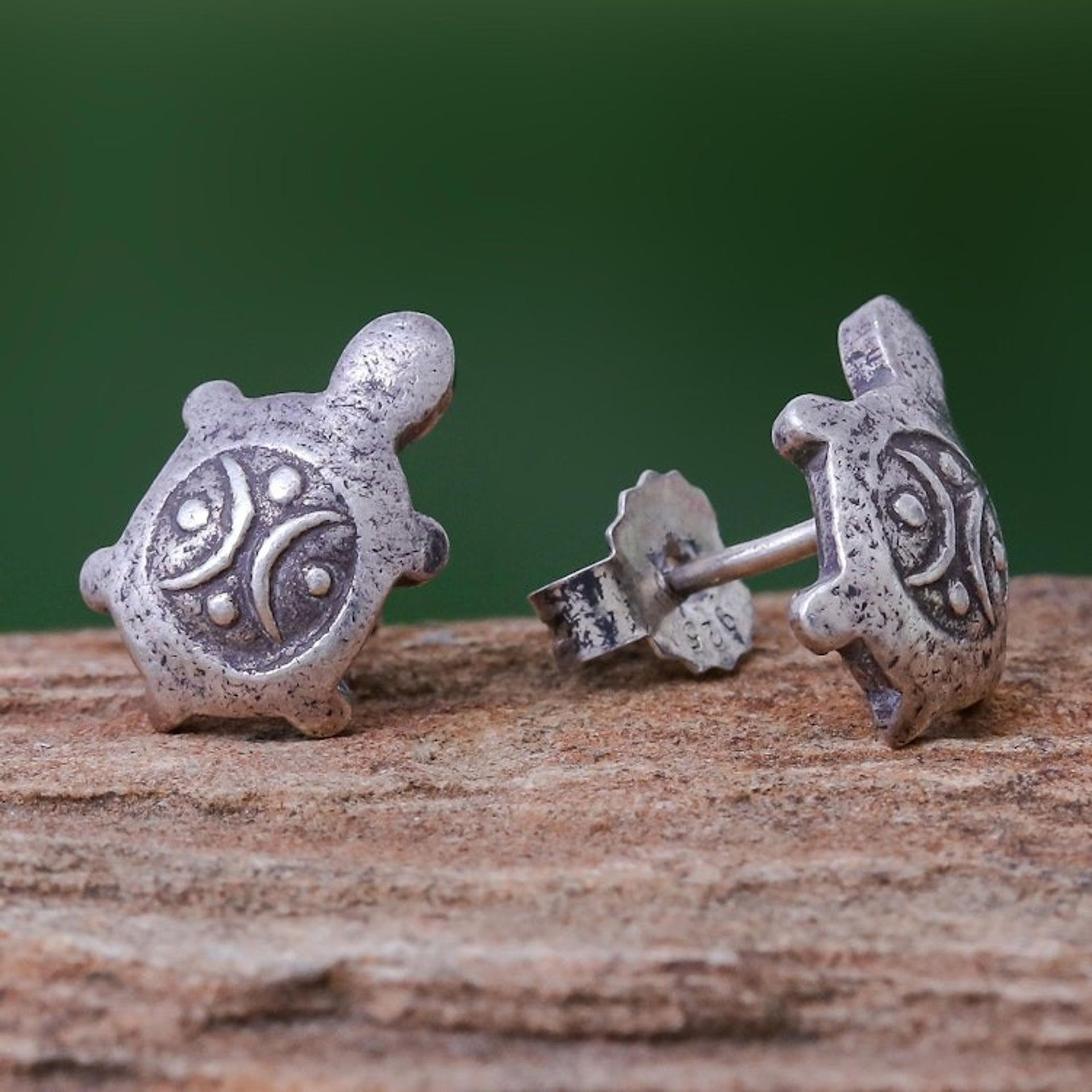 Cute 950 Silver Turtle Stud Earrings 'Thai Turtles'